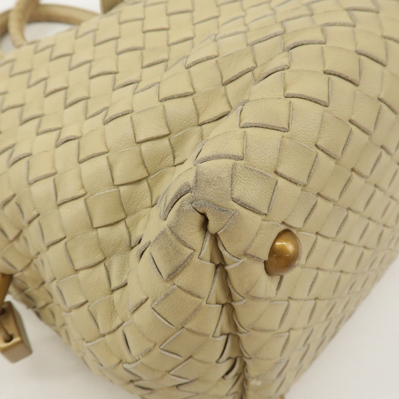 BOTTEGA VENETA Intrecciato Leather Boston Bag Beige 173398