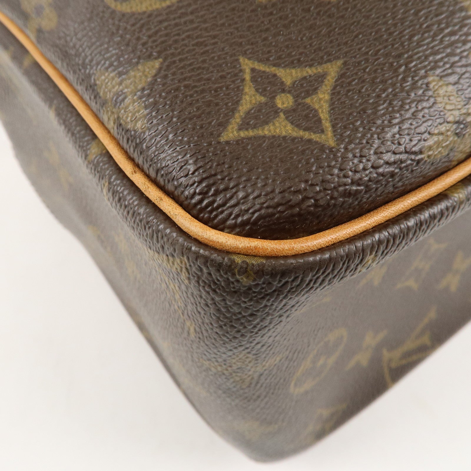 Louis Vuitton Monogram Cite GM Boston Shoulder Bag M51181