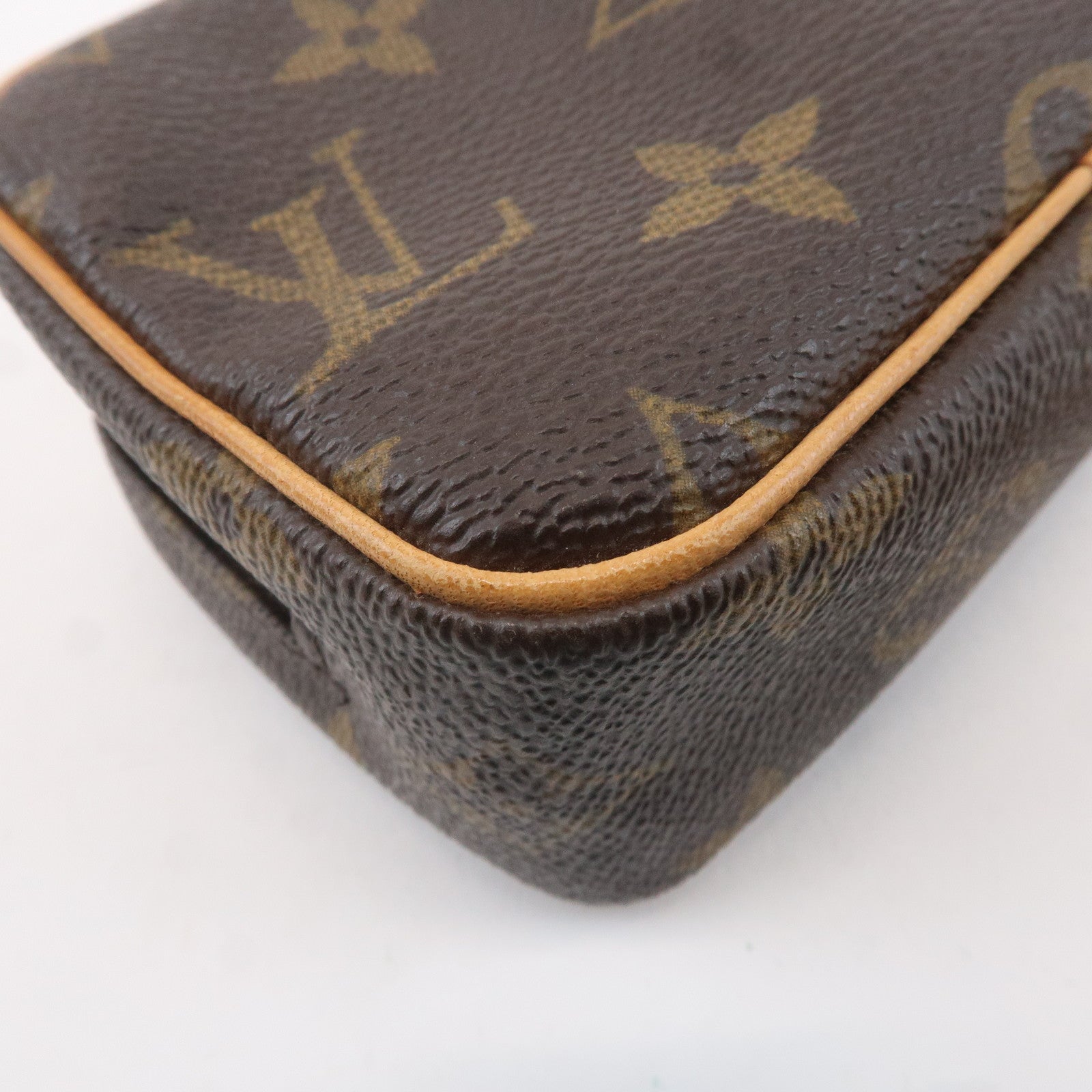 Louis Vuitton Monogram Trousse Wapity Pouch Camera Case M58030