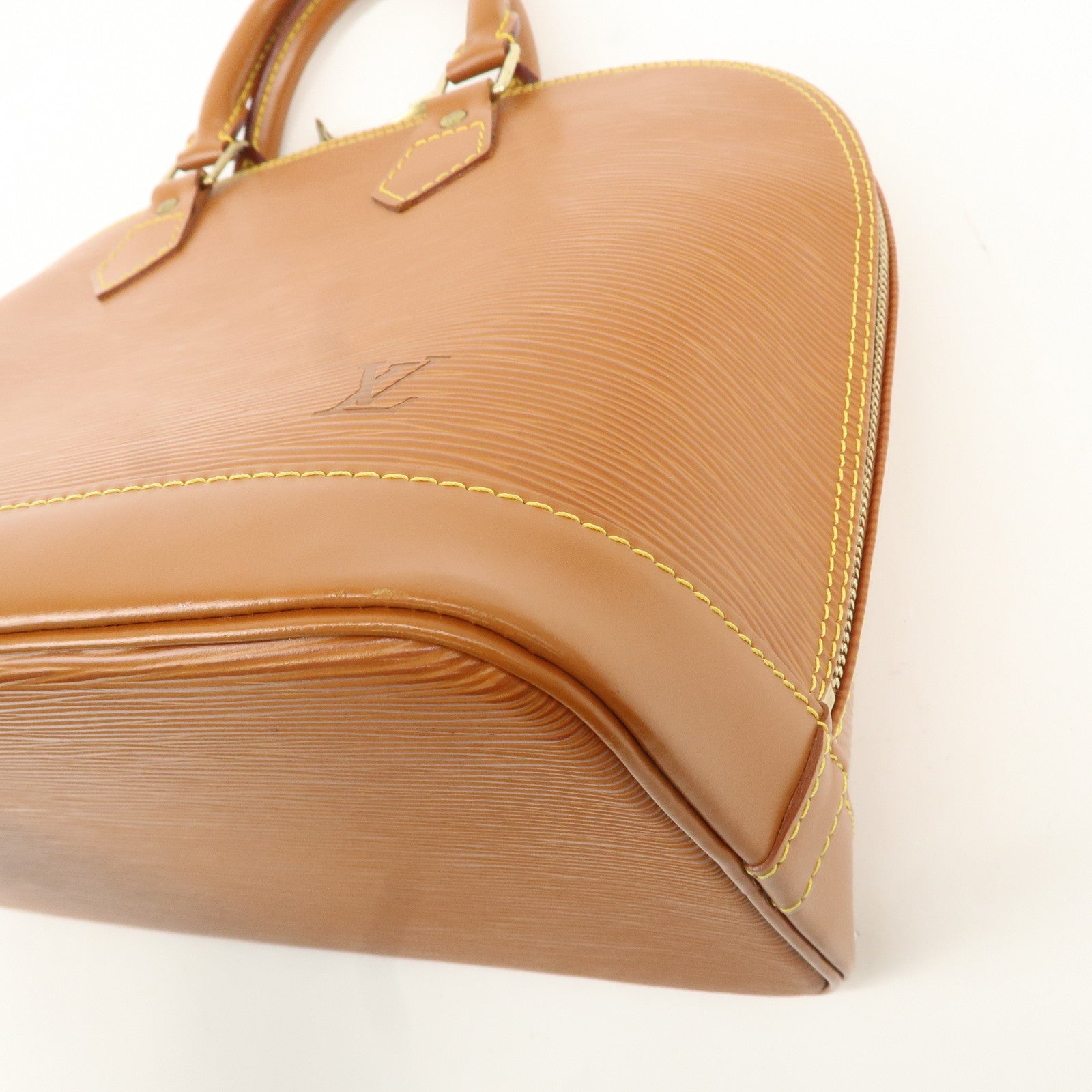 Louis Vuitton Epi Alma Leather Hand Bag Zipang Gold M52148