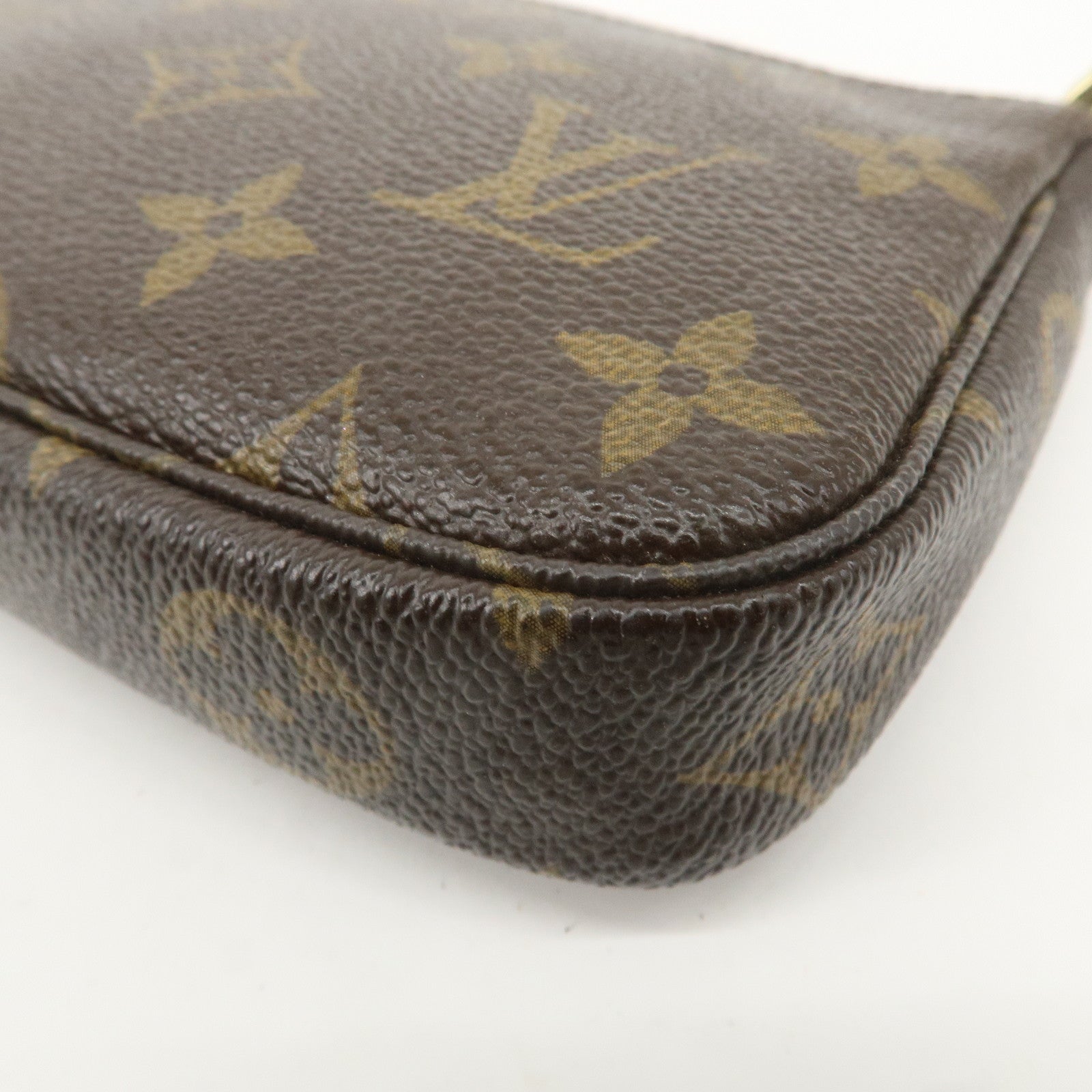 Louis Vuitton Monogram T&B Mini Pochette Accessoires Pouch M60153