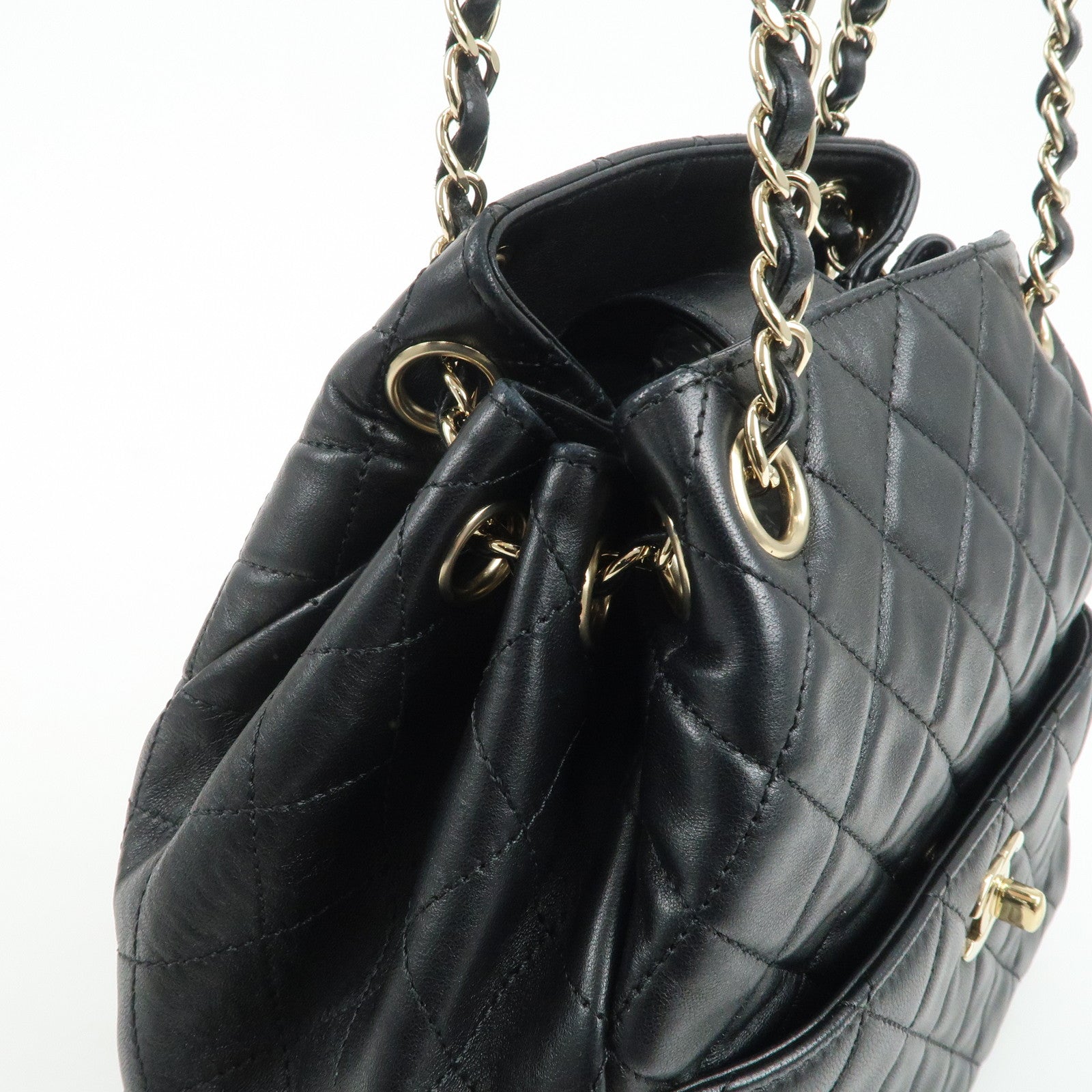 CHANEL Matelasse Lamb Skin Chain Shoulder Bag Black Used