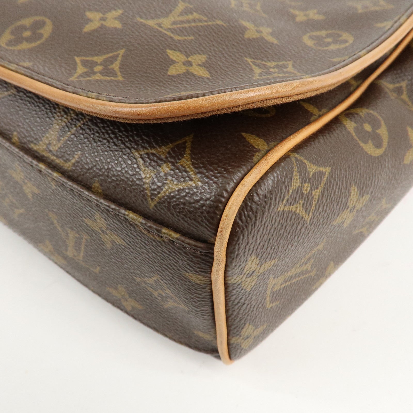 Louis Vuitton Monogram Abbesses Messenger Bag Hand Bag M45257 Used