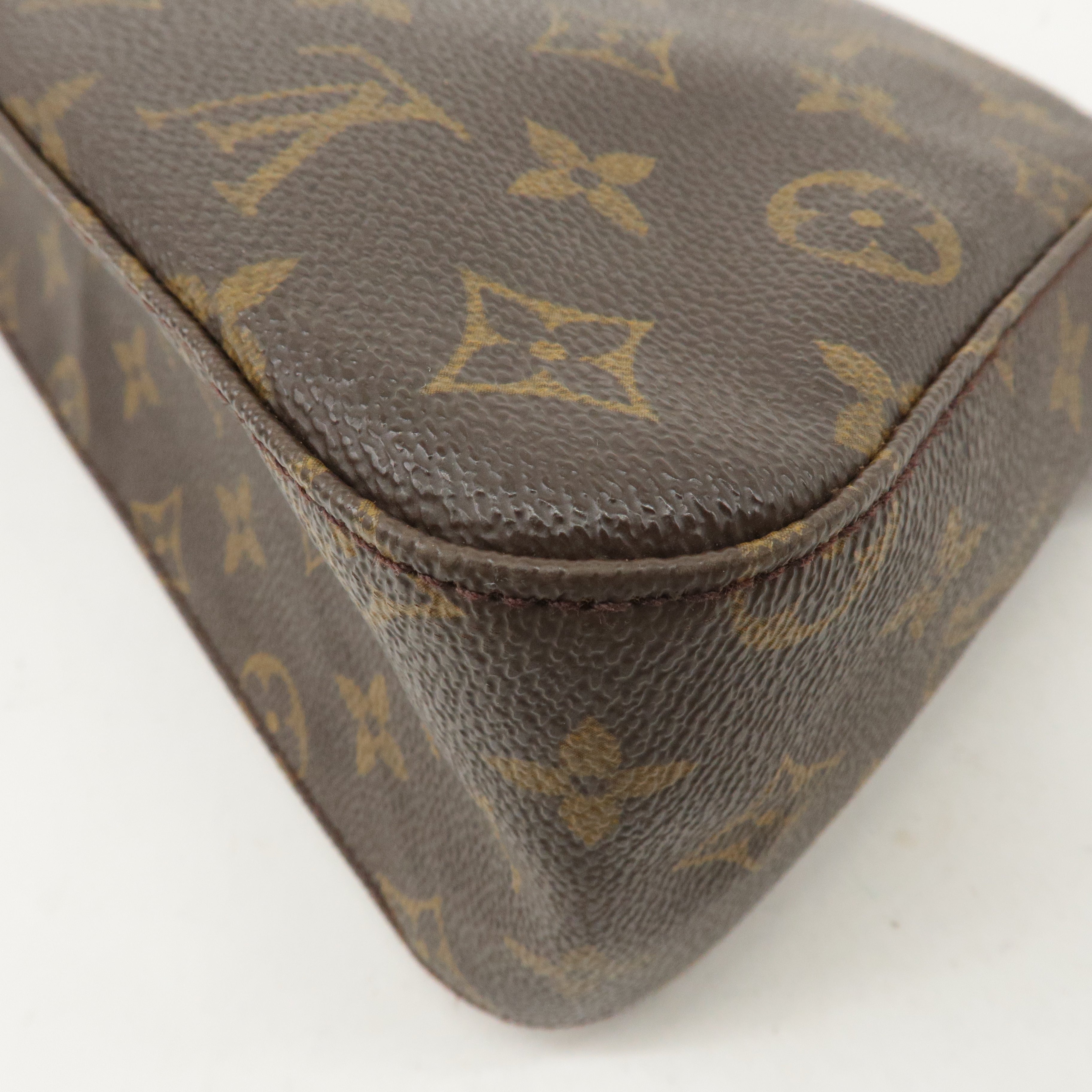 Louis Vuitton Monogram Mini Looping Shoulder Bag Hand Bag M51147