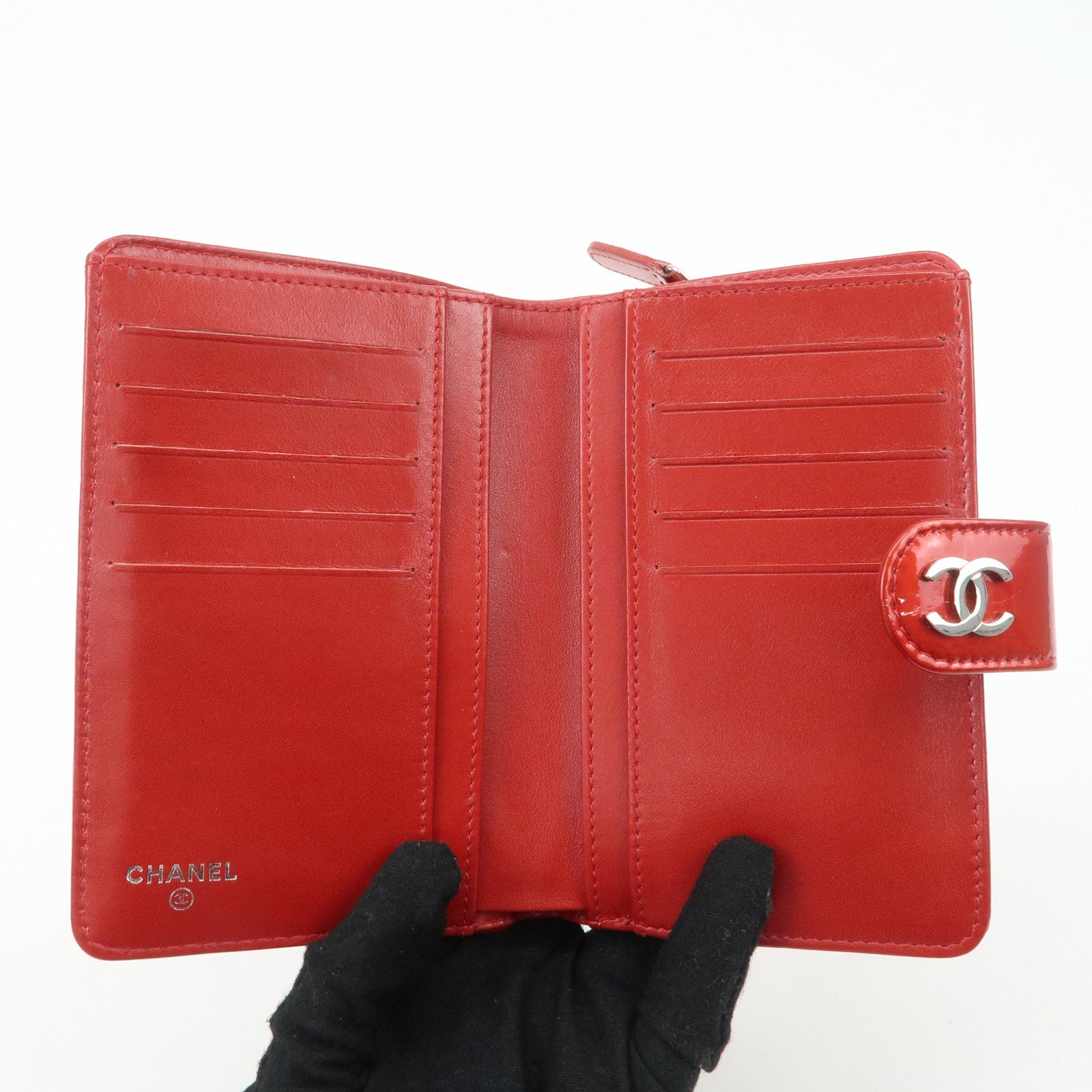 CHANEL Camellia Patent Leather Bi-fold Wallet Red Used