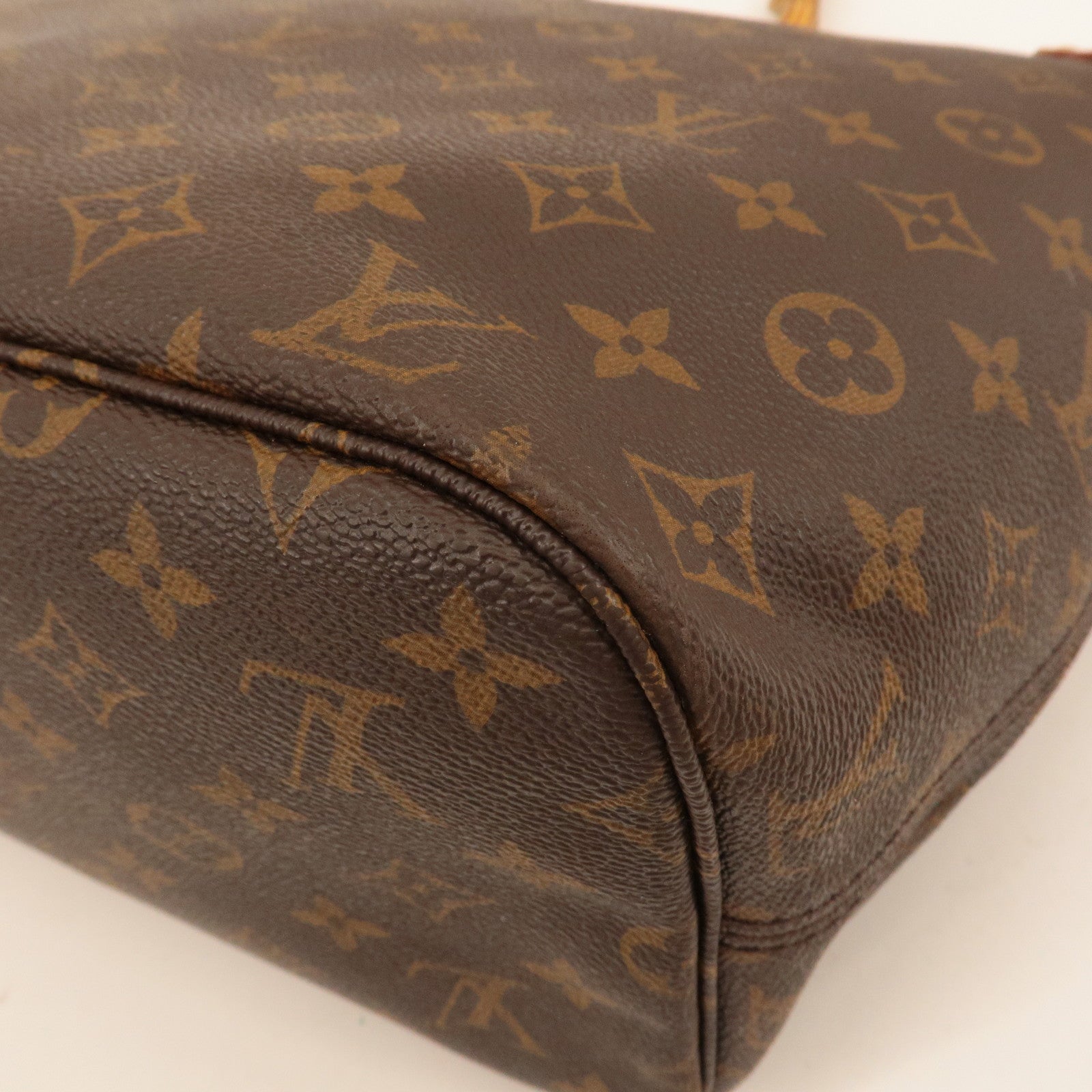 Louis Vuitton Monogram Neverfull MM Tote Bag Brown M40156