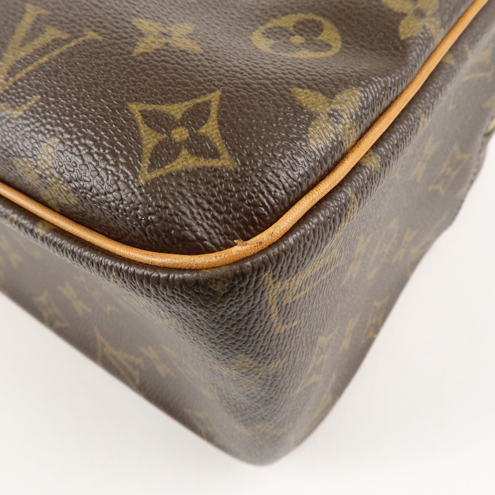 Louis Vuitton Monogram Cite GM Boston Shoulder Bag M51181