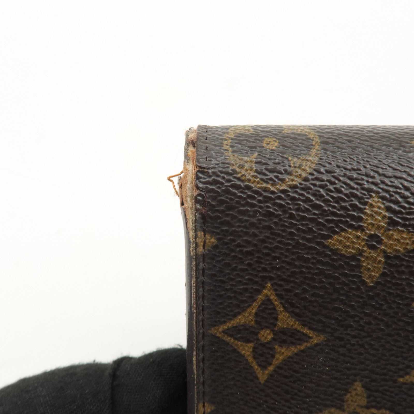 Louis Vuitton Monogram Portefeuille International Wallet M61217