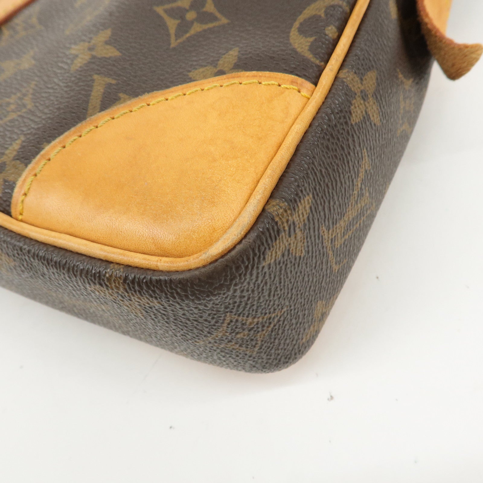 Louis Vuitton Monogram Porte Documents Voyage Bag M53361 Used