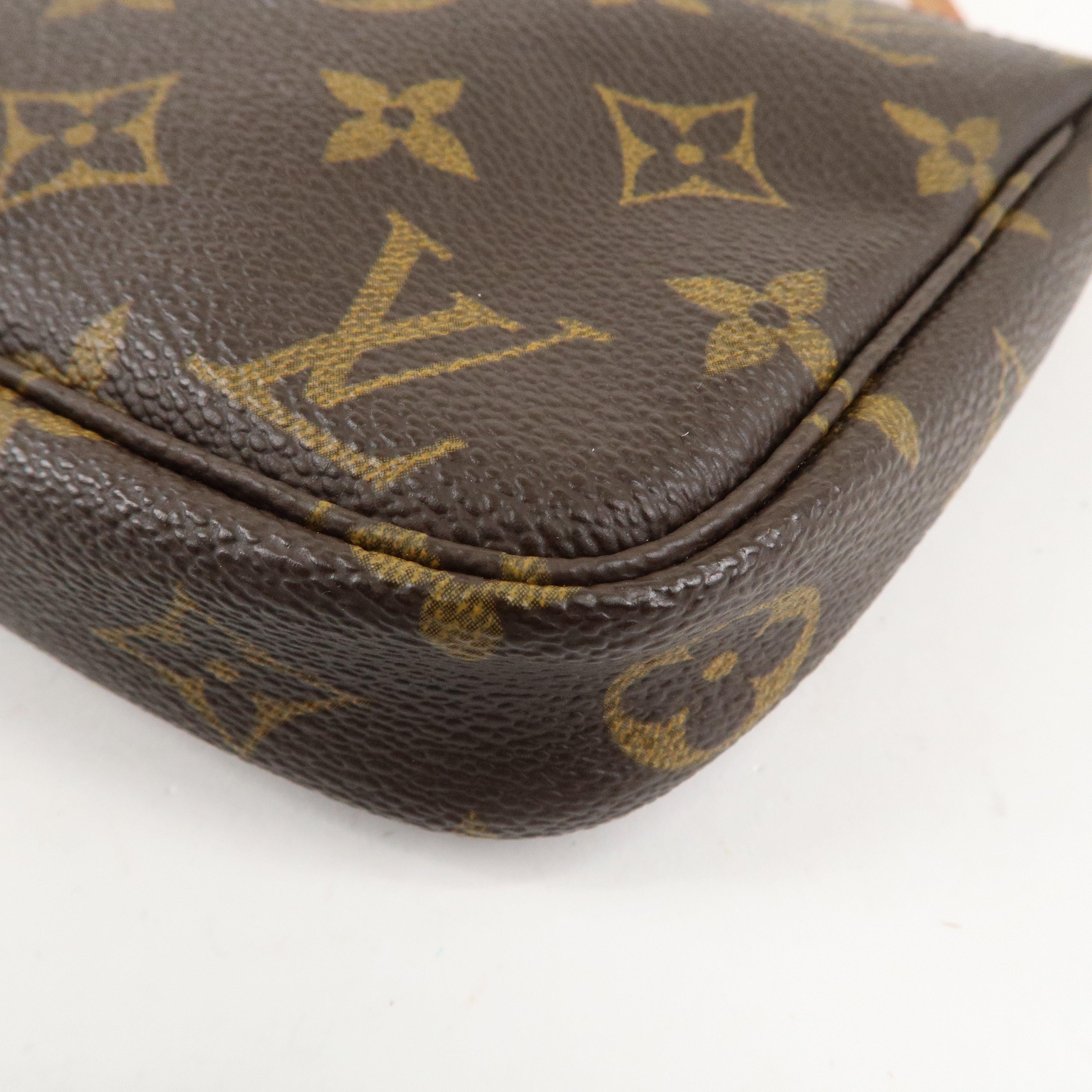 Louis Vuitton Monogram Pochette Accessoires Pouch M51980