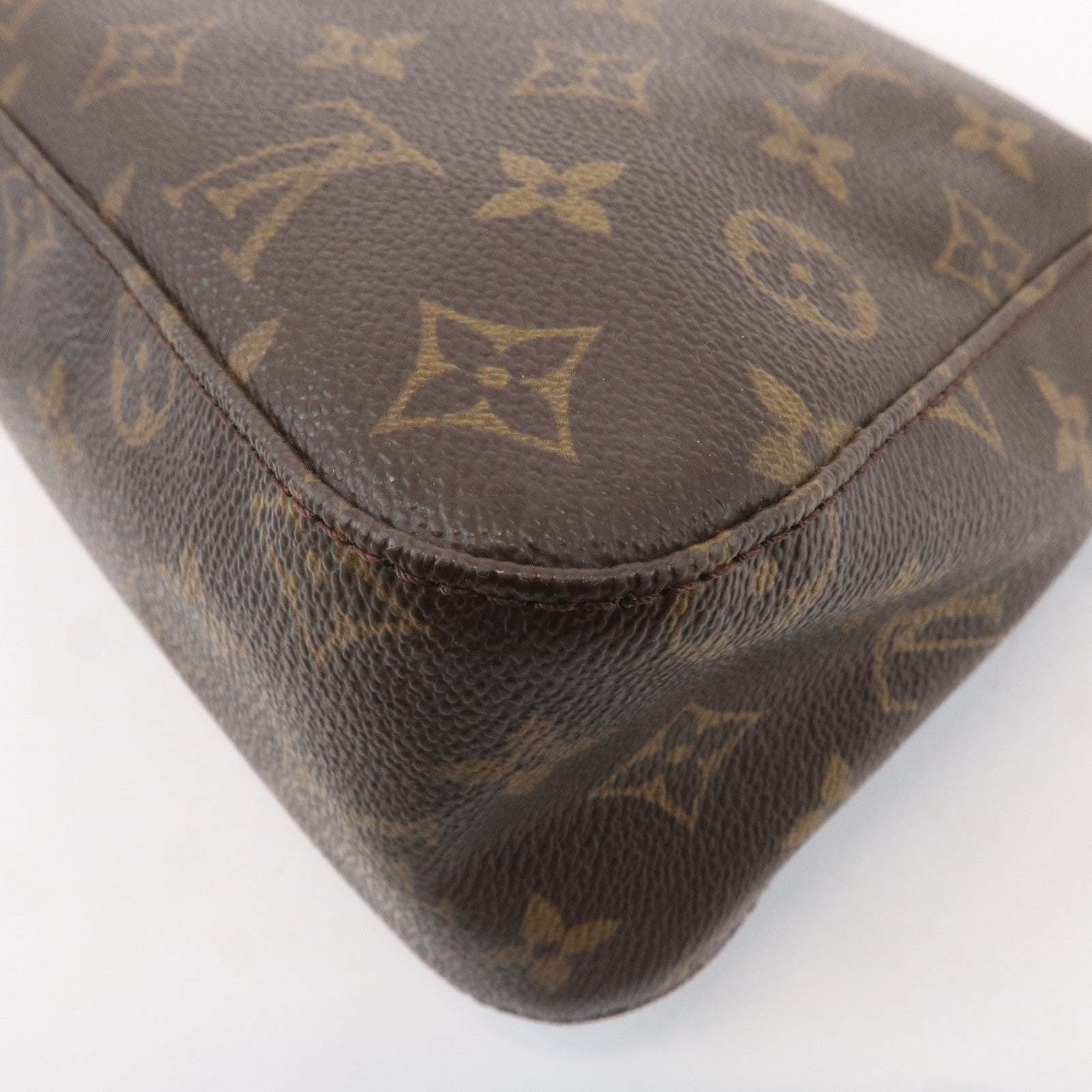 Louis Vuitton Monogram Mini Looping Shoulder Bag Hand Bag M51147