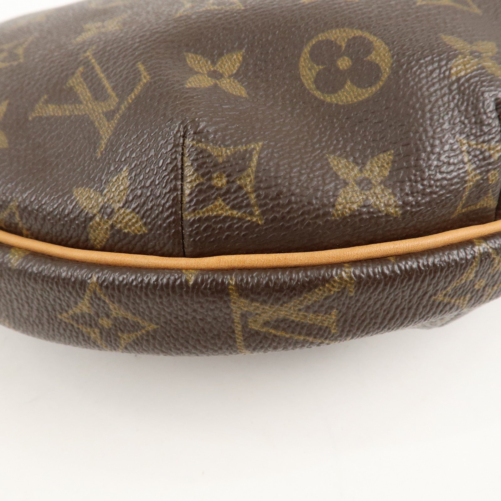 Louis Vuitton Monogram Croissant MM Shoulder Bag Hand Bag M51512