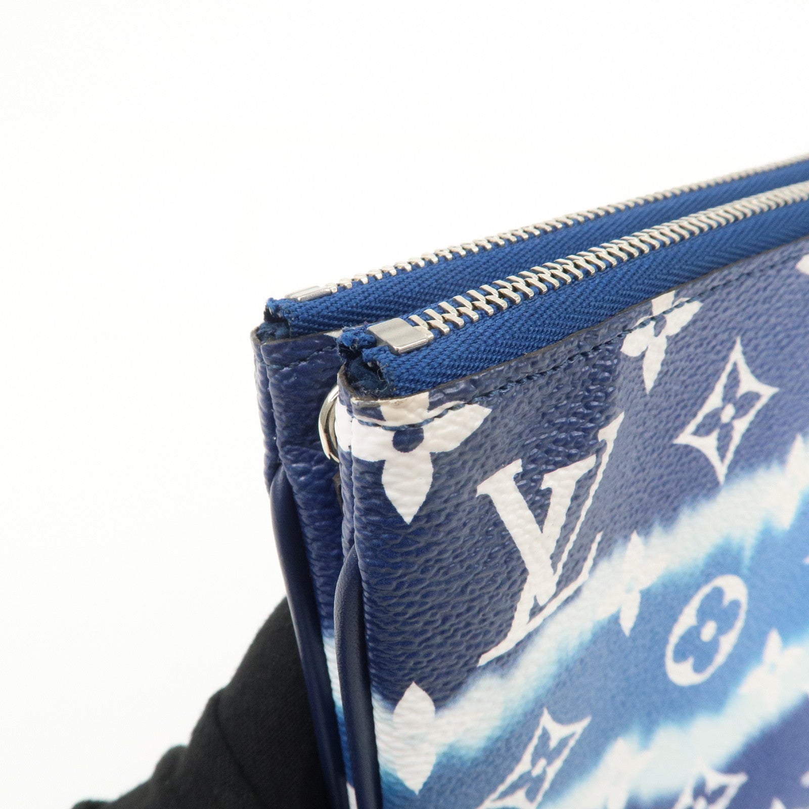 Louis Vuitton LV Escal Pochette Double Zip Blue M69124 Used