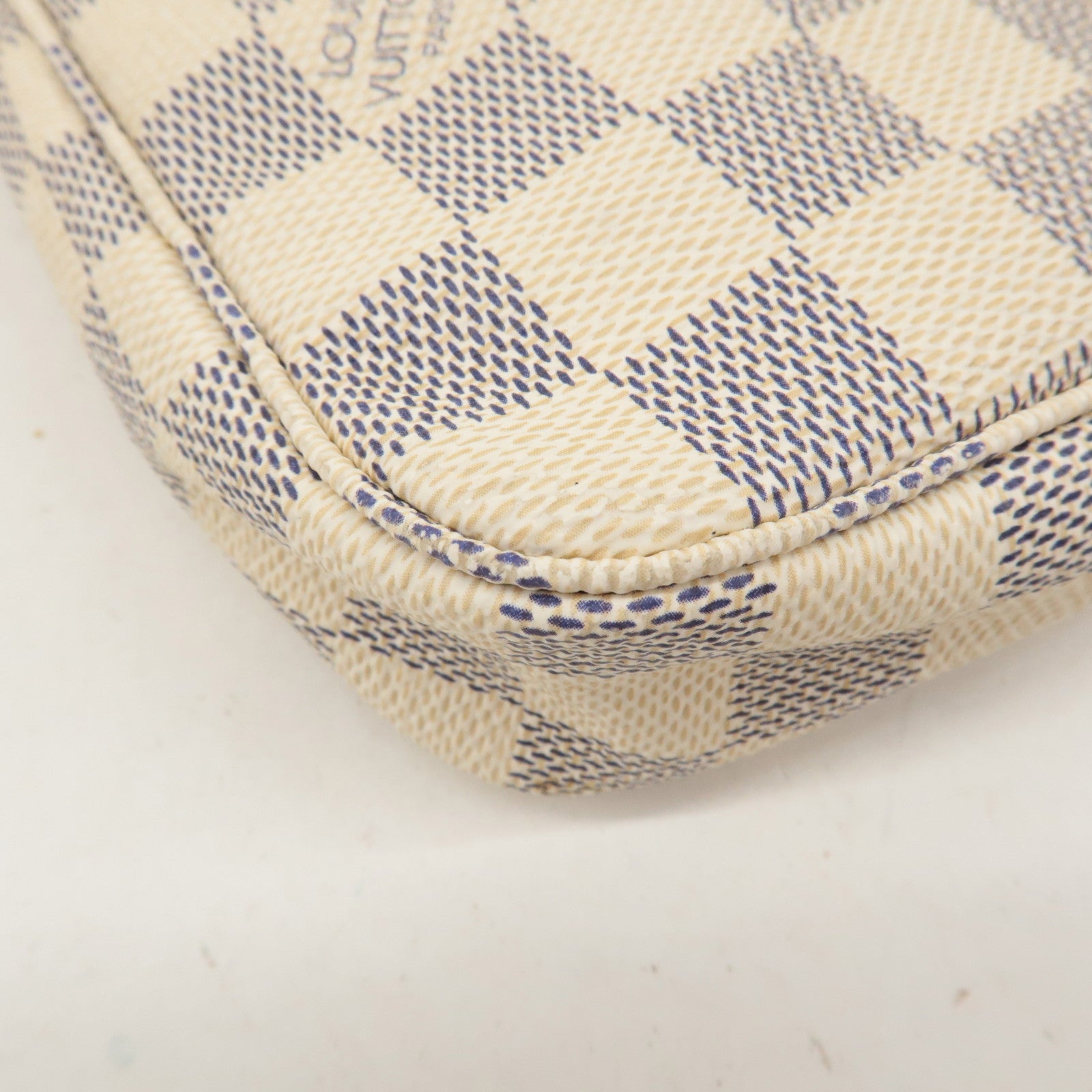 Louis Vuitton Damier Azur Pochette Accessoires Pouch N51986