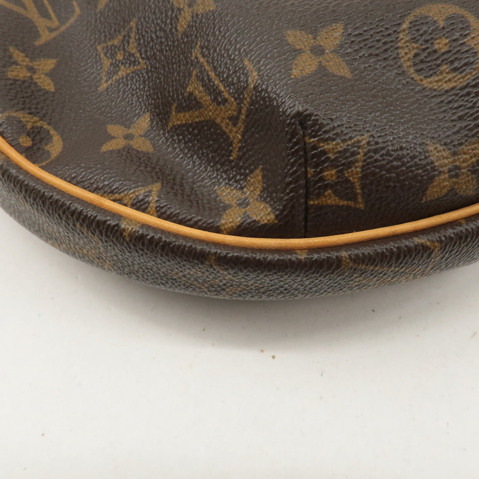 Louis Vuitton Monogram Croissant MM Shoulder Bag Hand Bag M51512