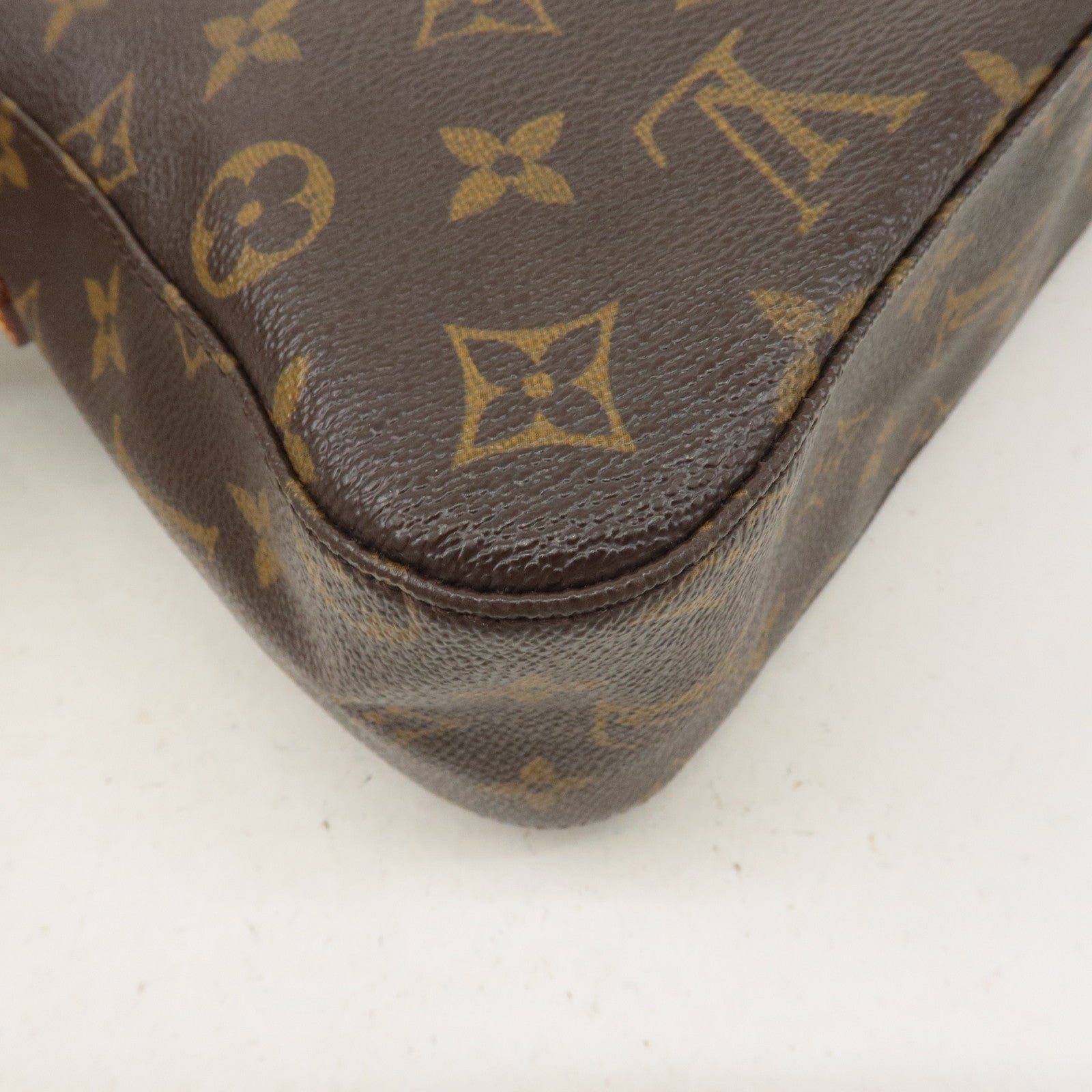 Louis Vuitton Monogram Mini Looping Shoulder Bag Hand Bag M51147