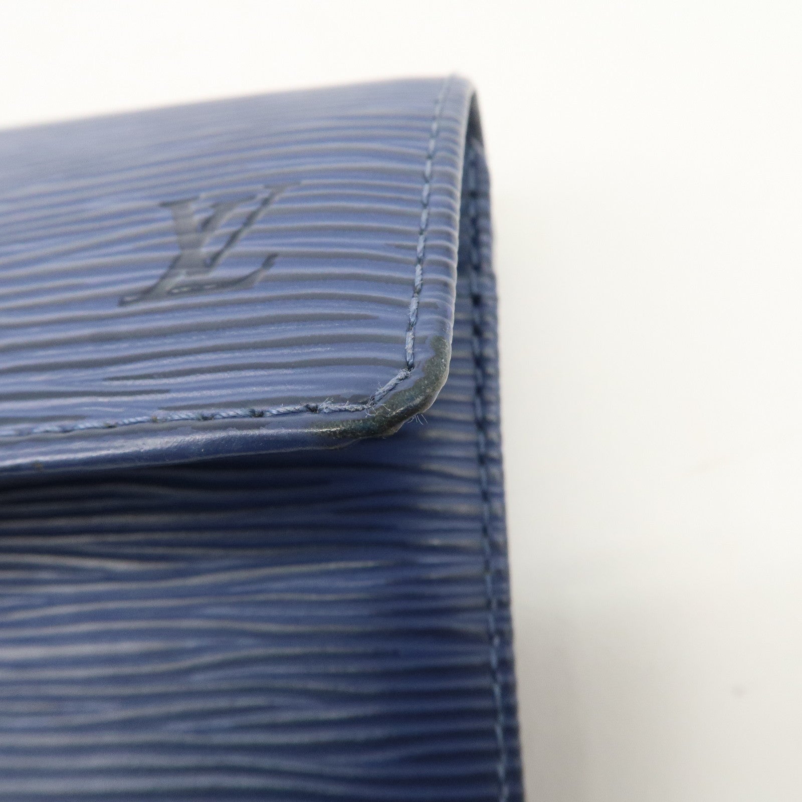 Louis Vuitton Epi Porte Monnaie Credit Wallet Toledo Blue M6359G