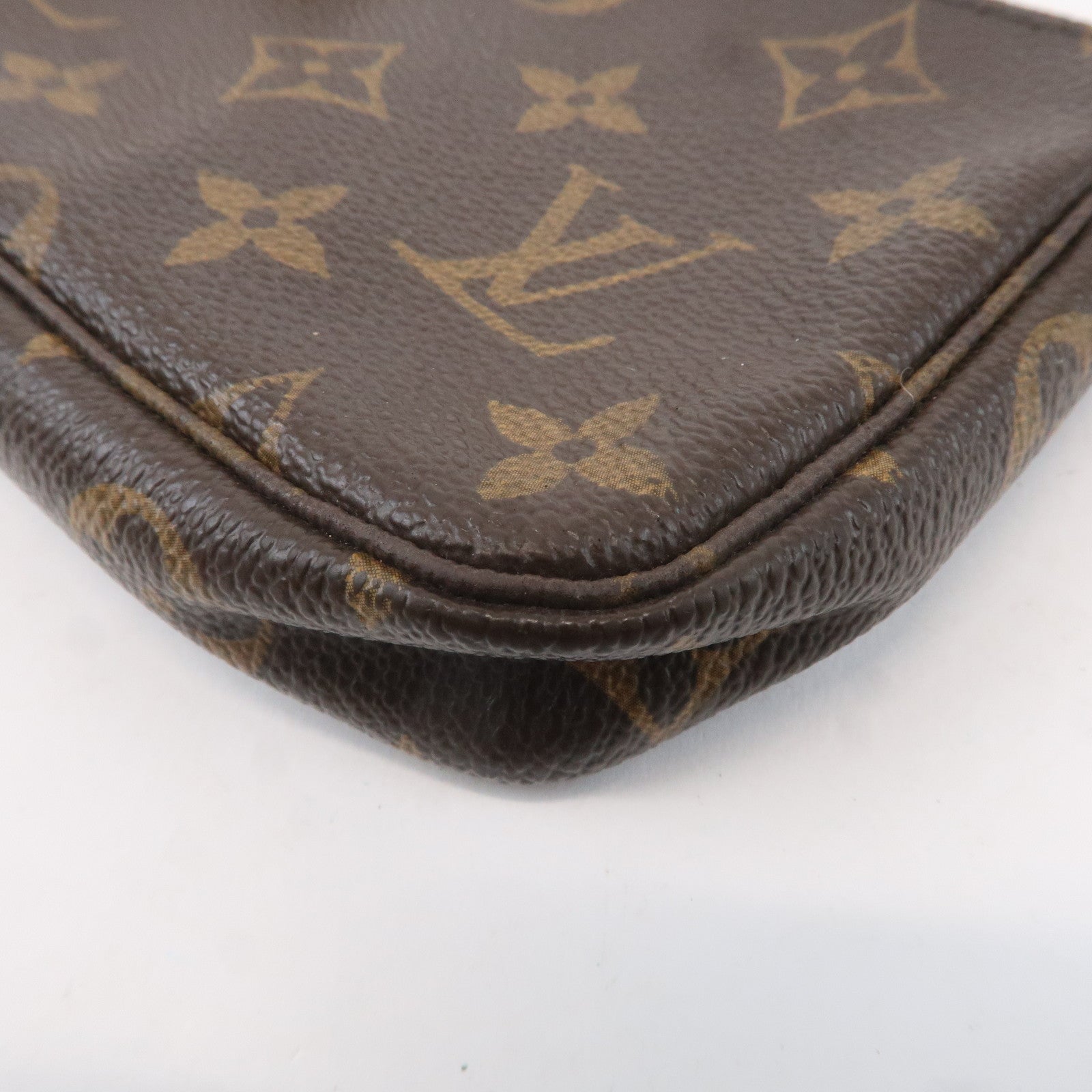 Louis Vuitton Monogram T&B Mini Pochette Accessoires Pouch M60153