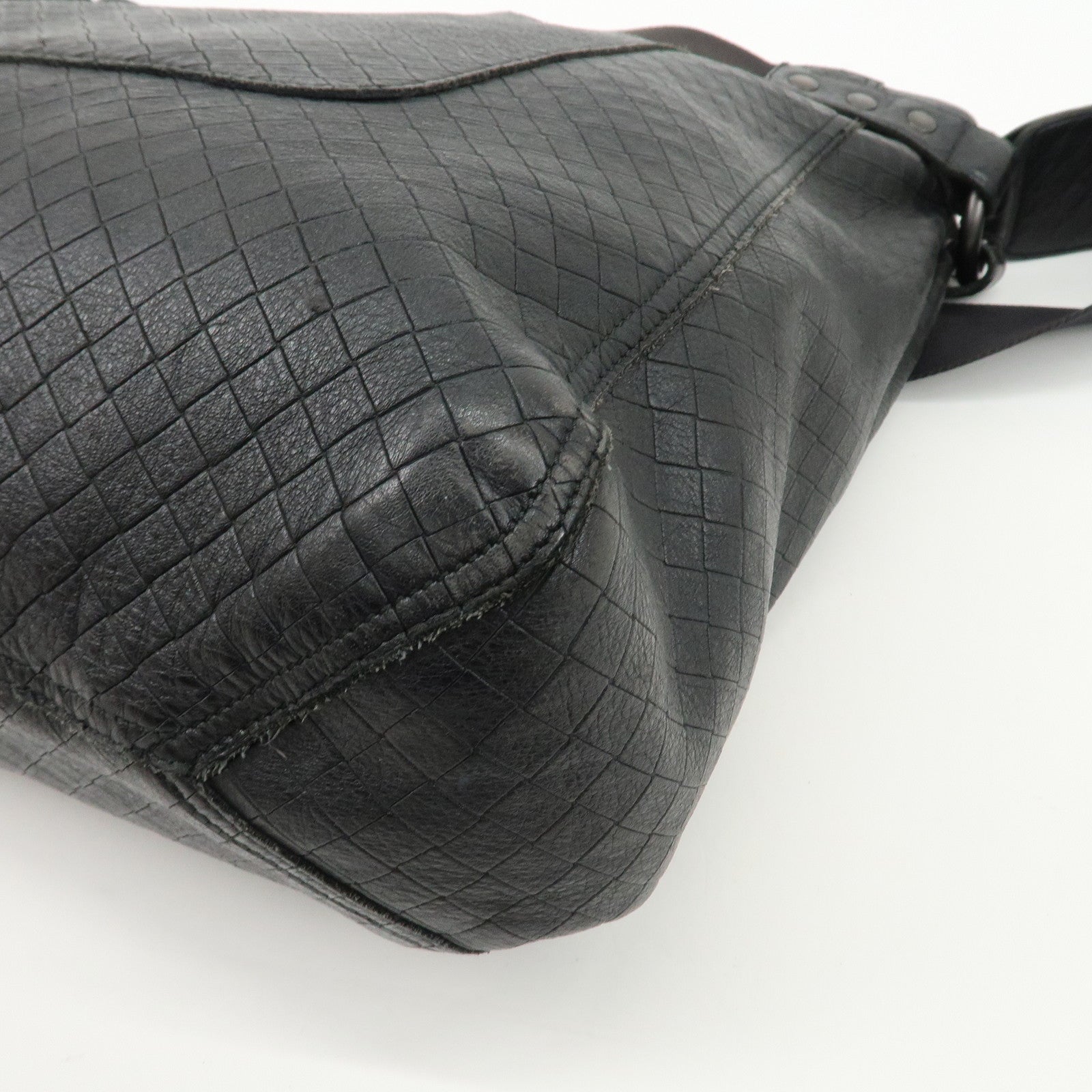 BOTTEGA VENETA Intrecciato Mirage Leather Shoulder Bag Black