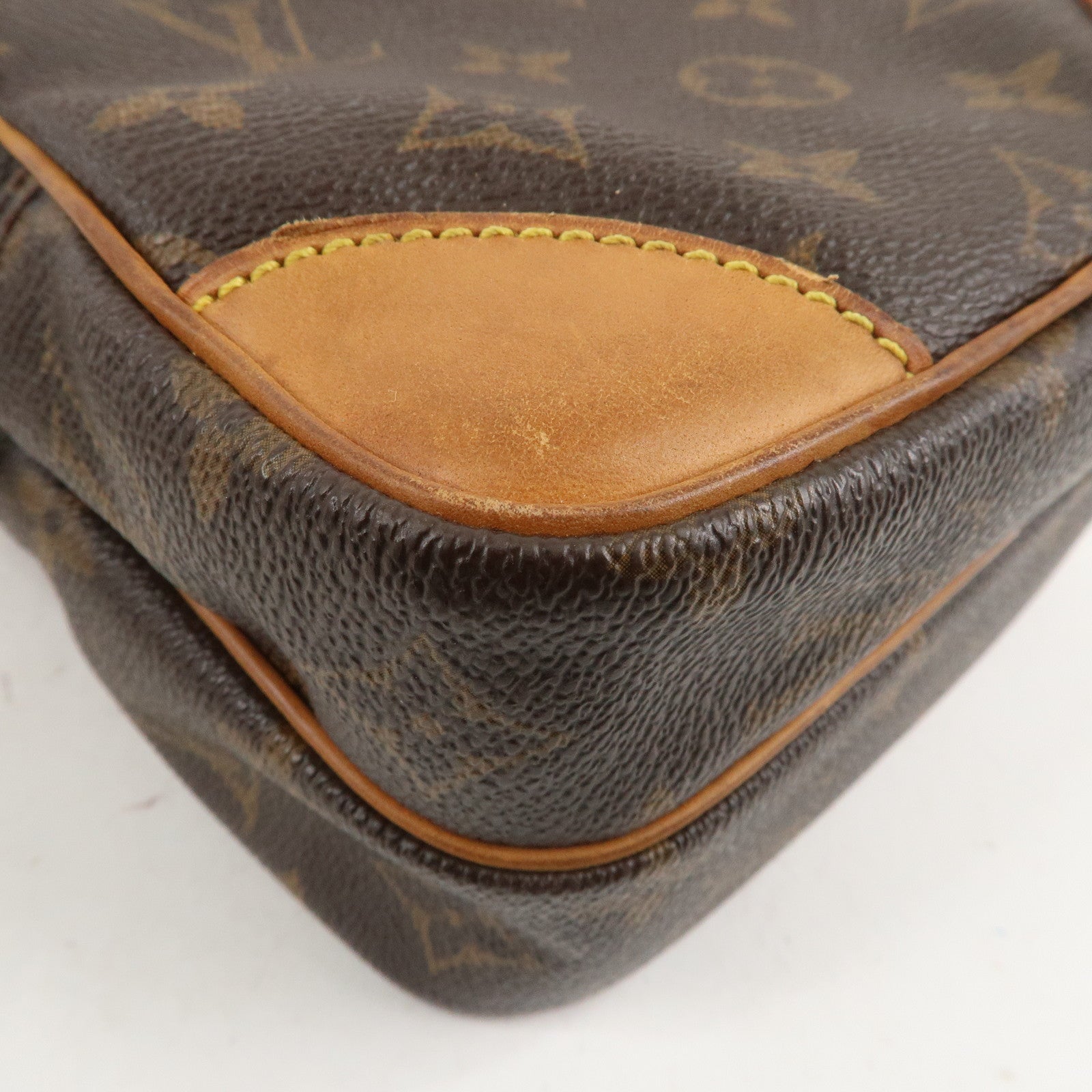 Louis Vuitton Monogram Amazone Shoulder Bag M45236