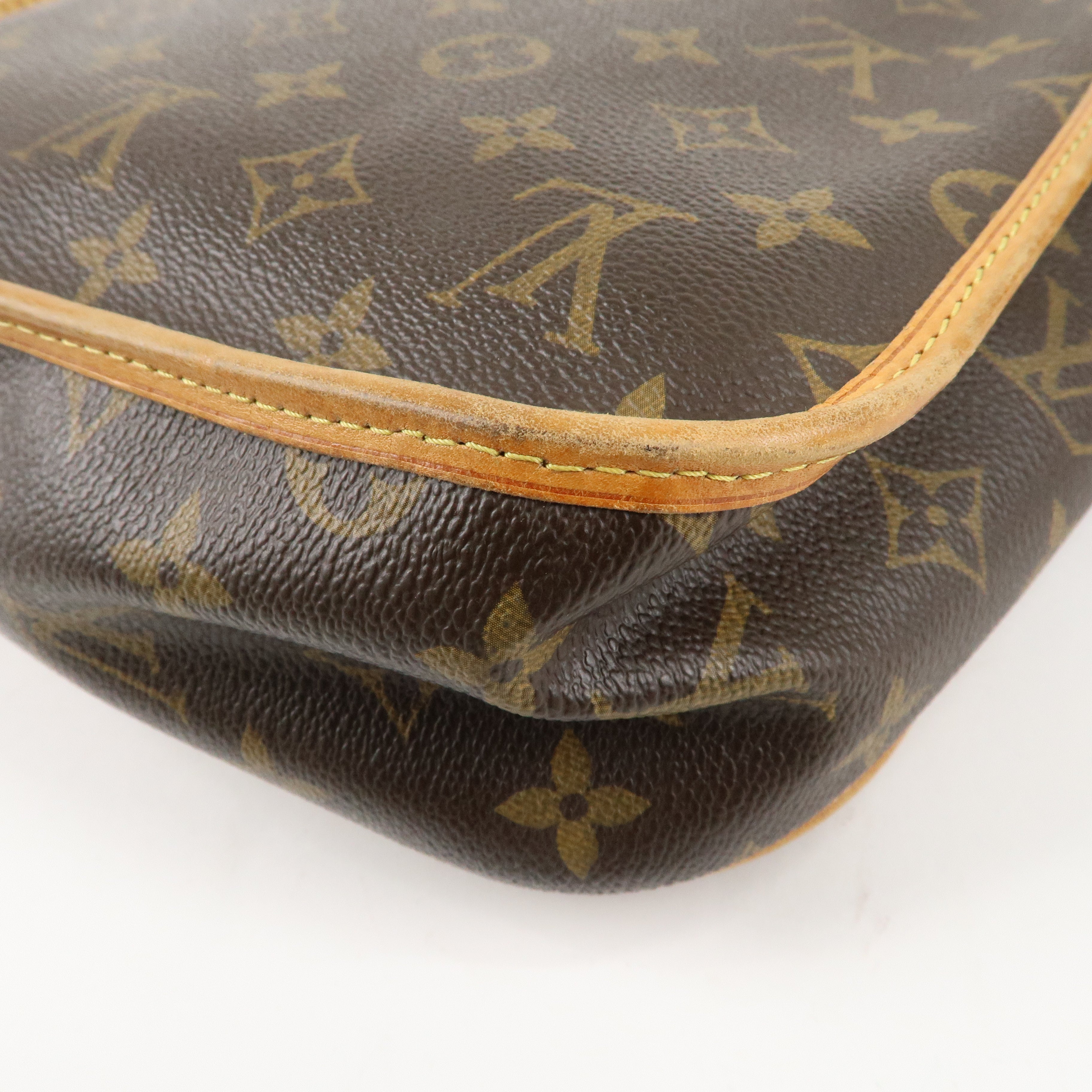 Louis Vuitton Monogram Messenger Bosphore PM Shoulder Bag M40106