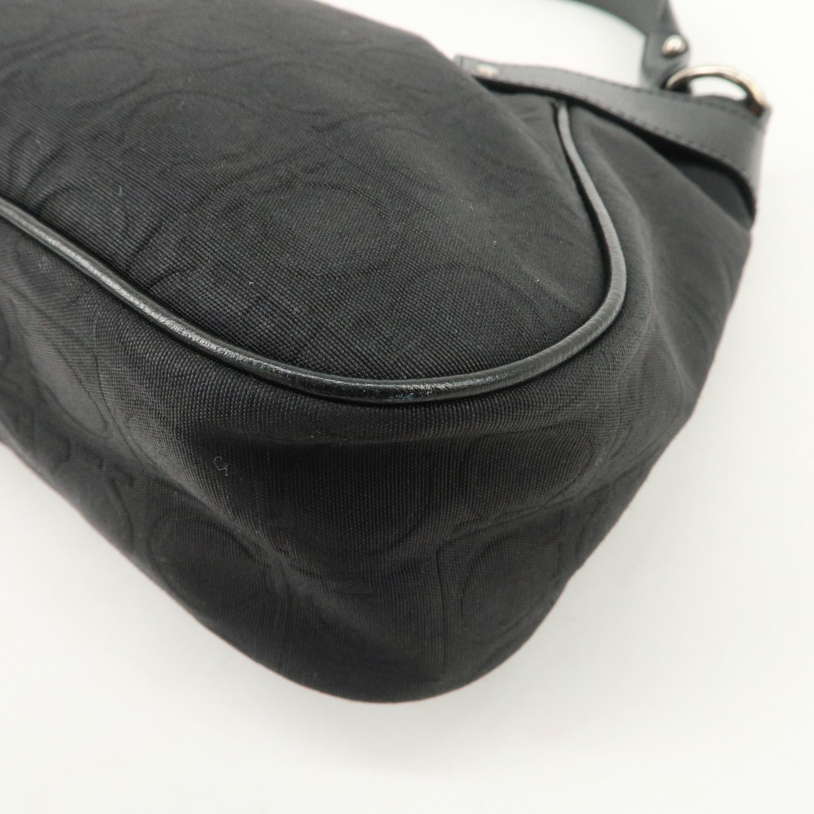 Ferragamo Gancini Nylon Leather Shoulder Bag Black AU-21/4436 Used