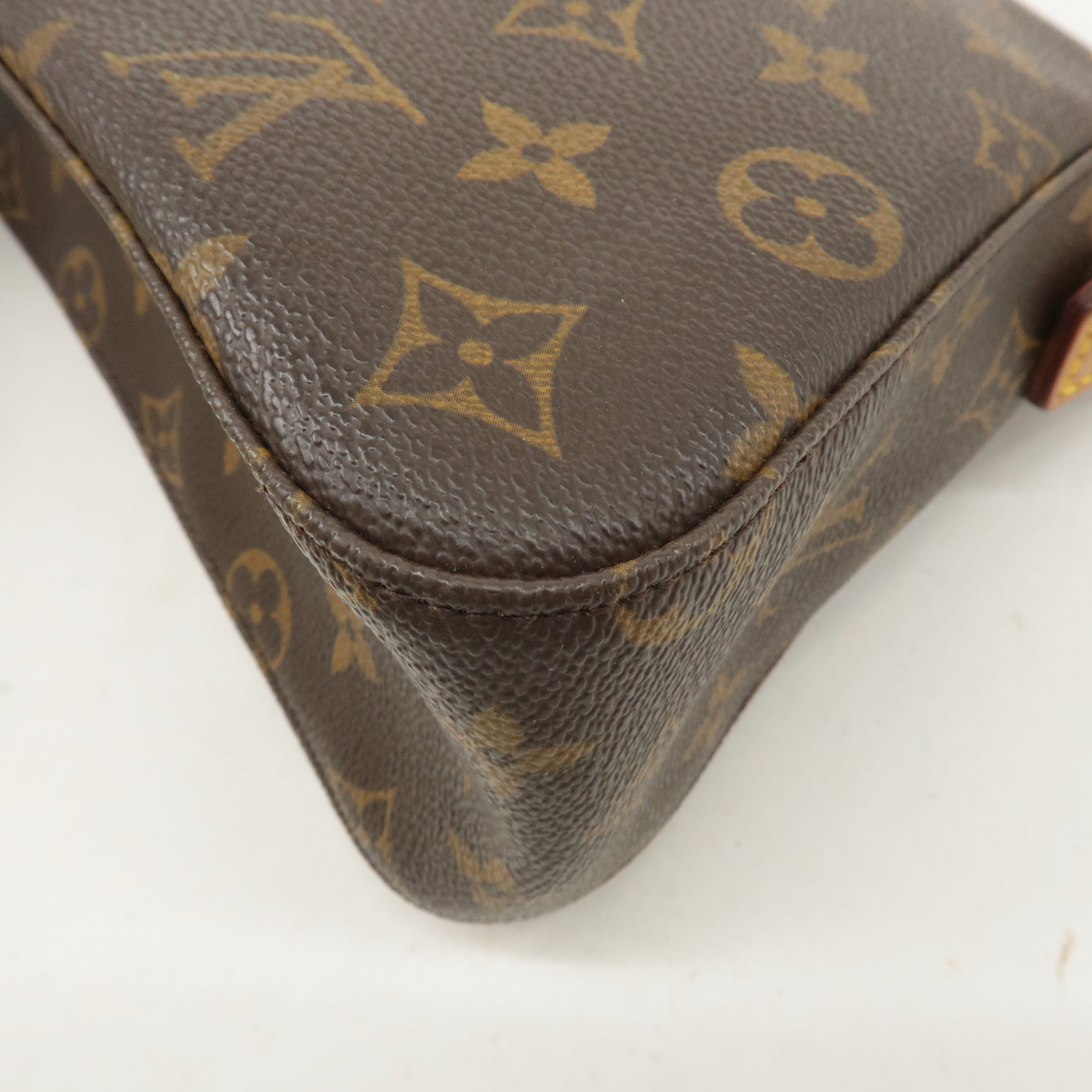 Louis Vuitton Monogram Mini Looping Shoulder Bag Hand Bag M51147