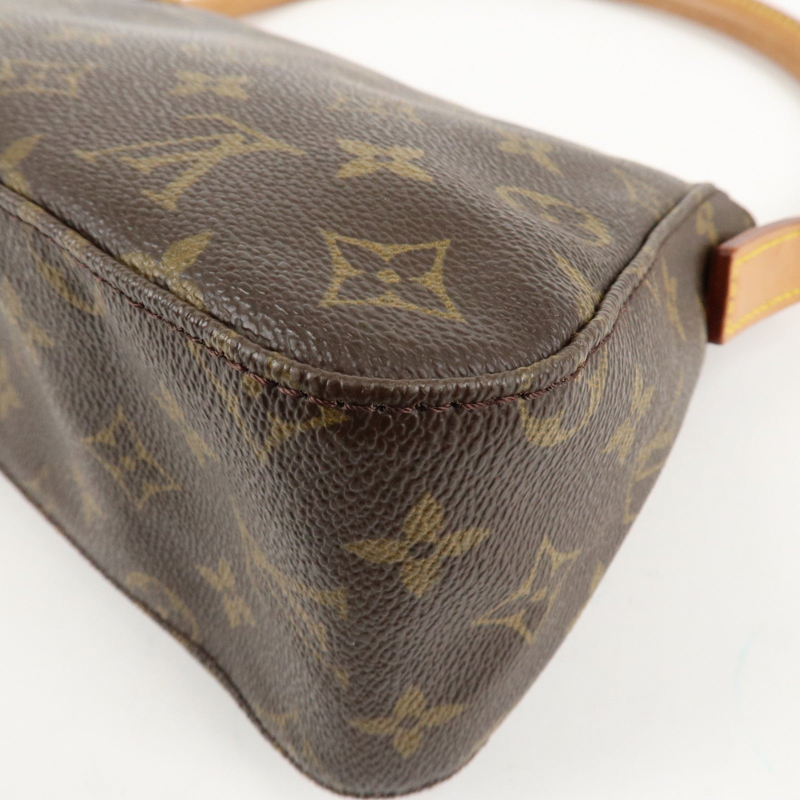 Louis Vuitton Monogram Mini Looping Shoulder Bag Hand Bag M51147