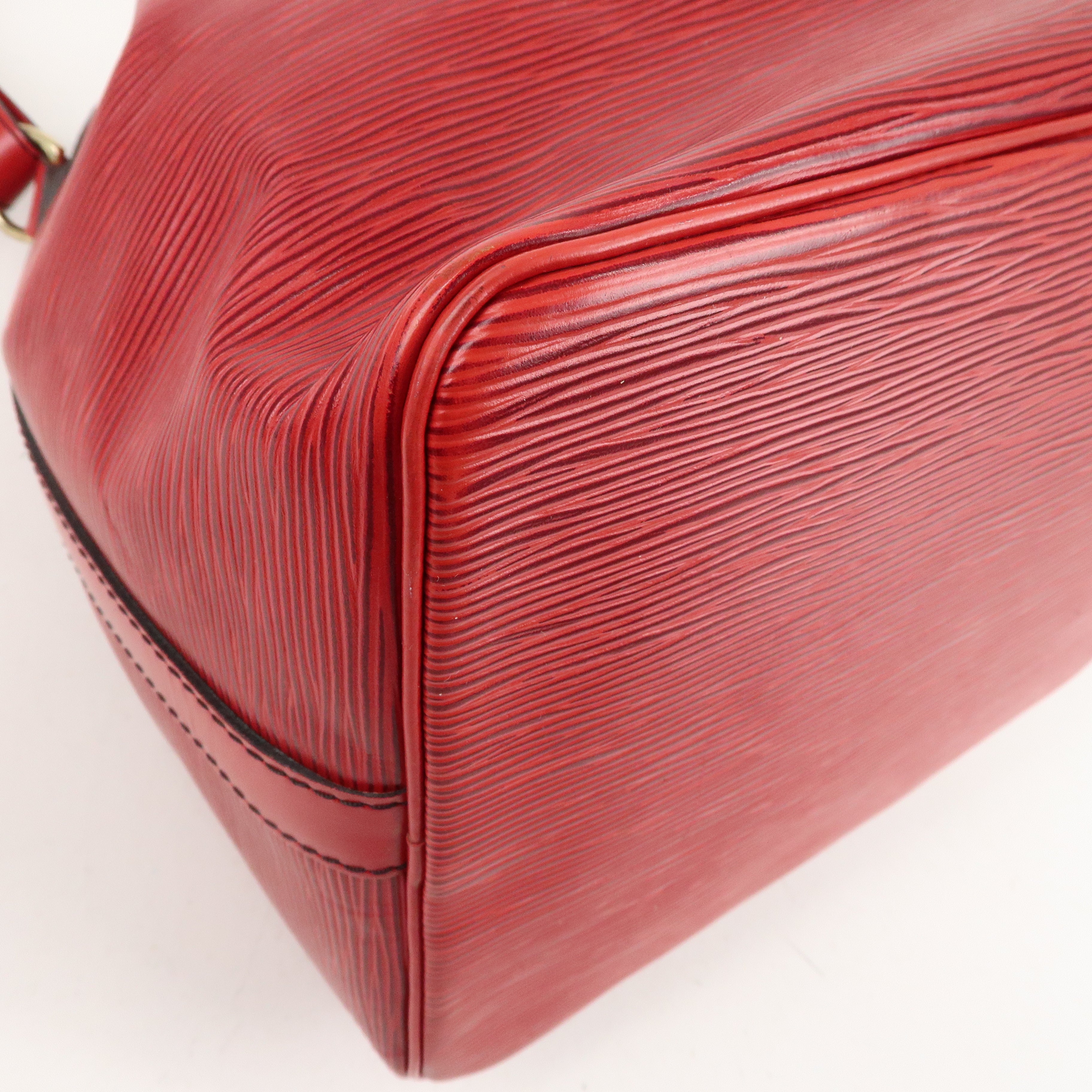 Louis Vuitton Epi Petit Noe Shoulder Bag Castilian Red M44107