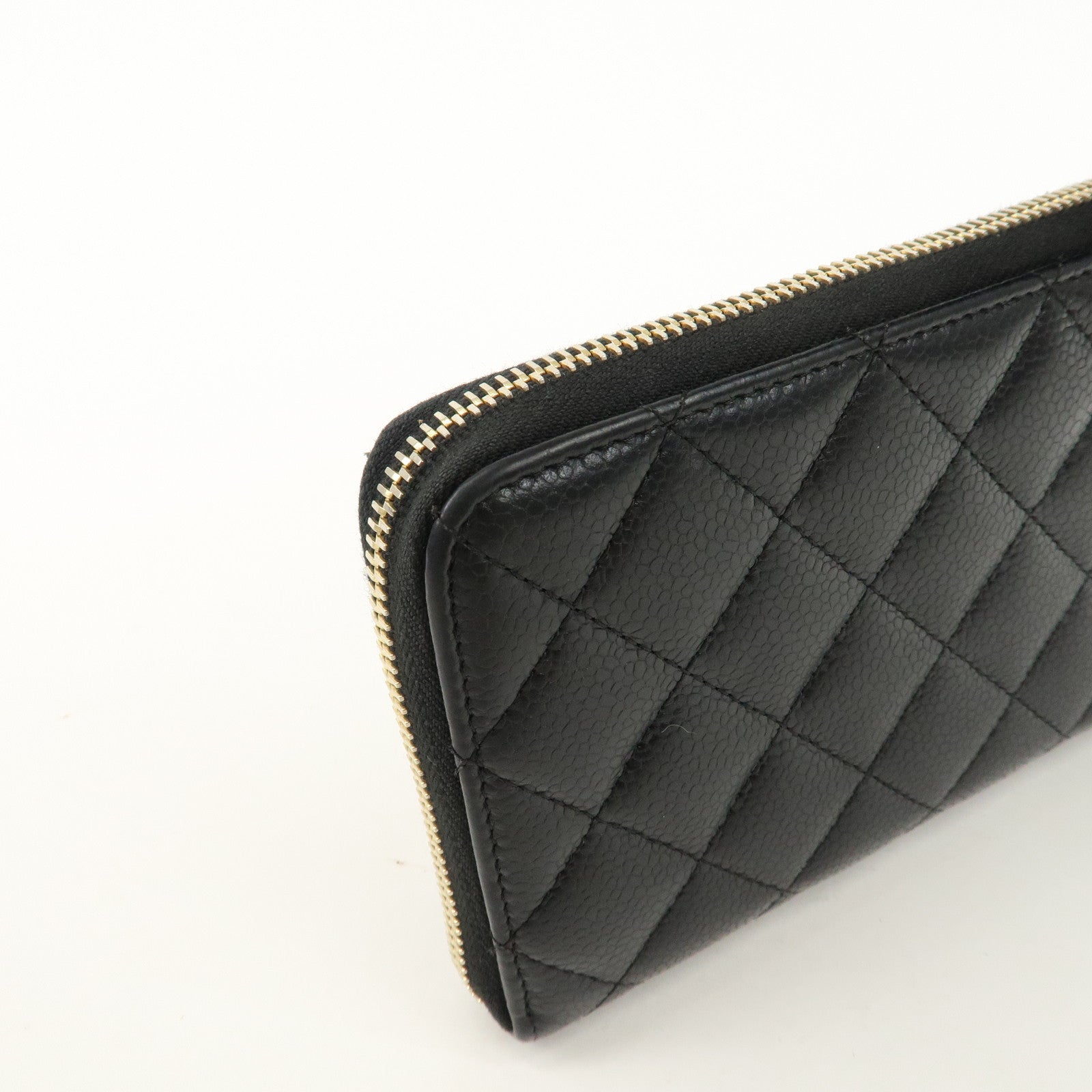 CHANEL Matelasse Caviar Skin Round Zippy Long Wallet Black A50097