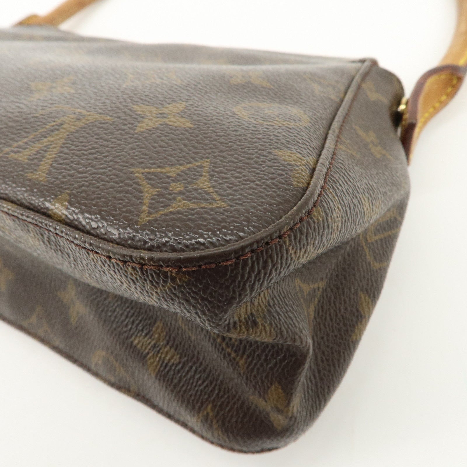 Louis Vuitton Monogram Mini Looping Shoulder Bag Hand Bag M51147