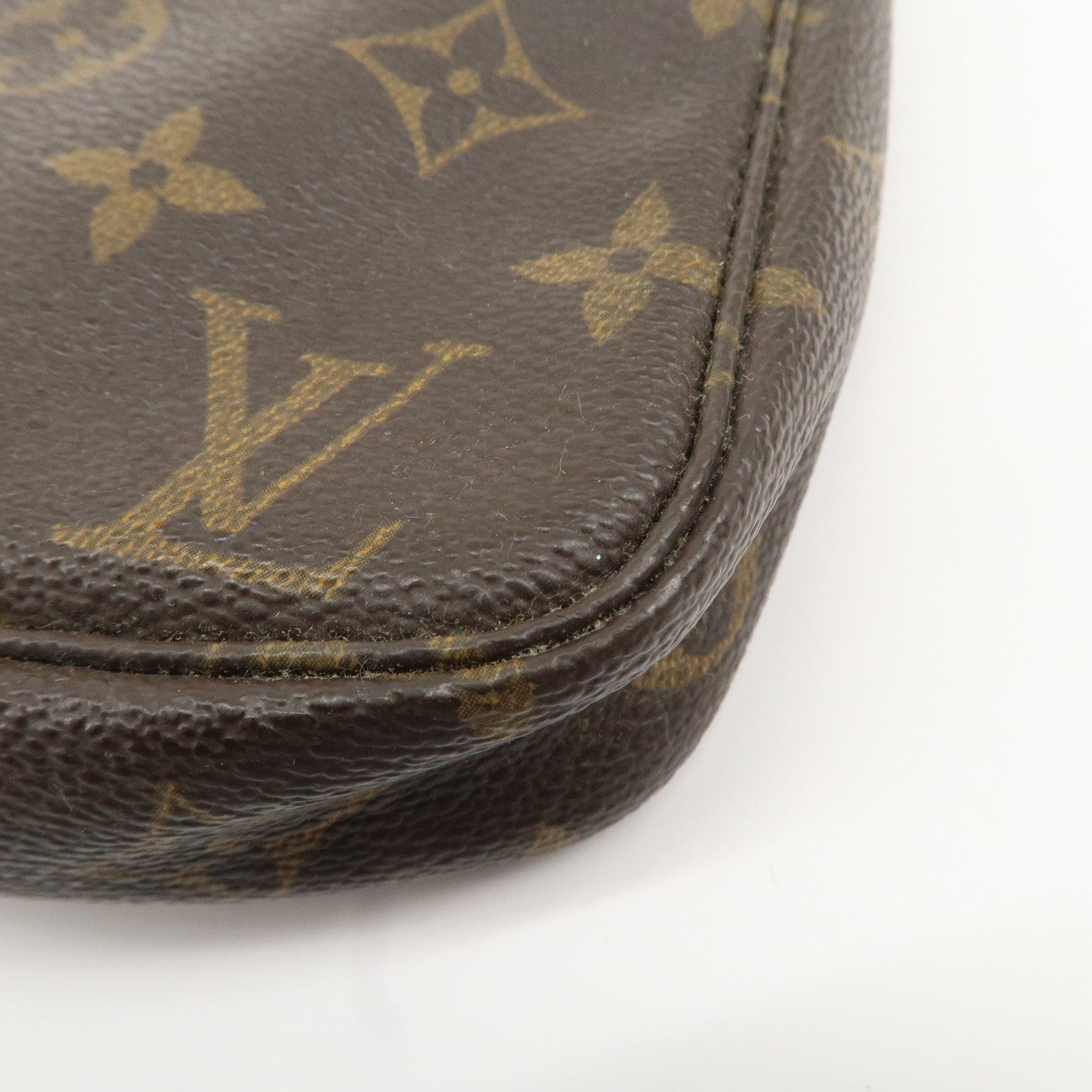 Louis Vuitton Monogram Pochette Accessoires Pouch M51980