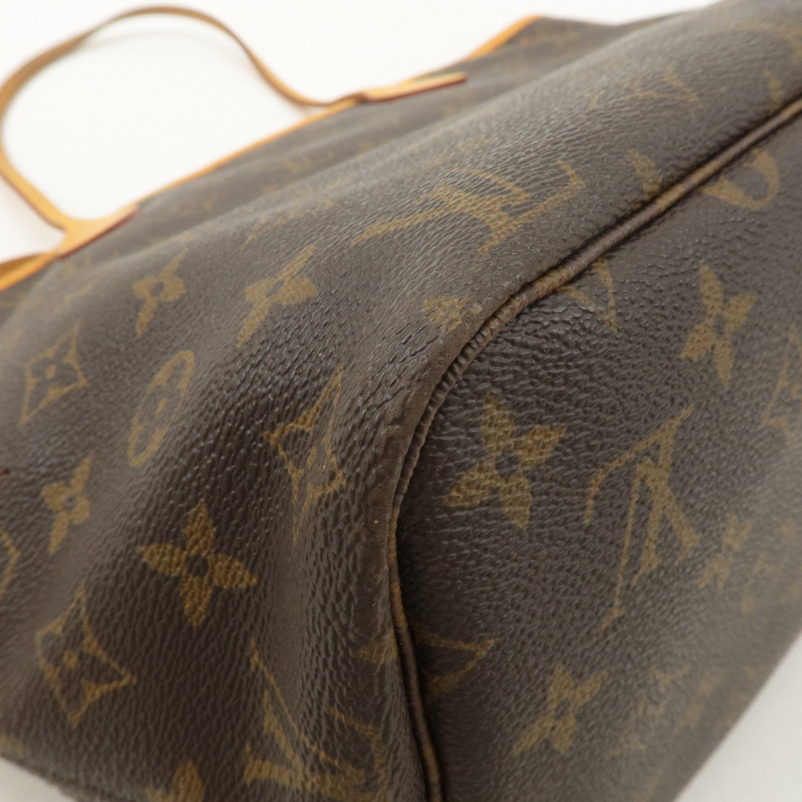 Louis Vuitton Monogram Neverfull MM Tote Bag Brown M40995