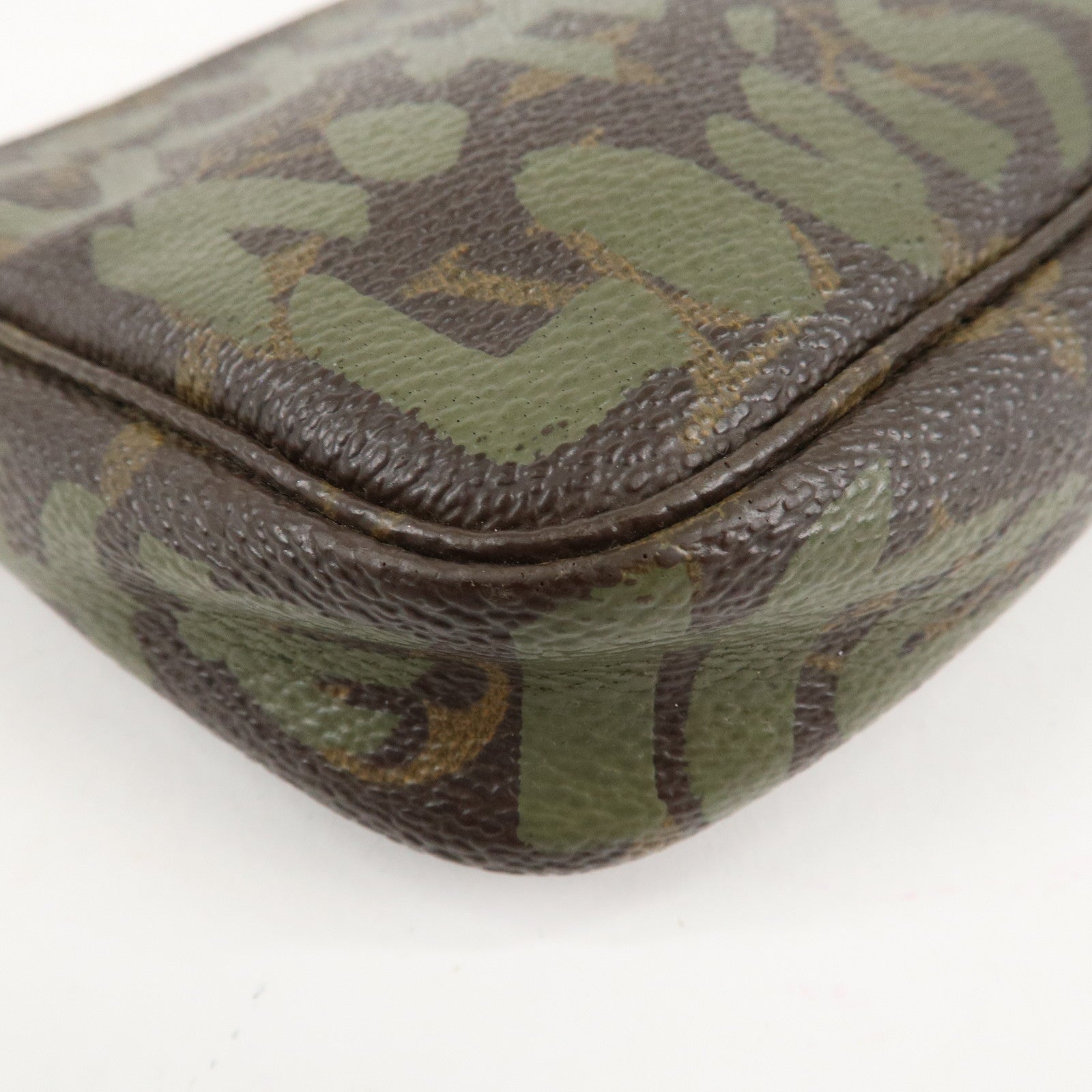 Louis Vuitton Monogram Graffiti Pochette Accessoires Pouch M92192 Used