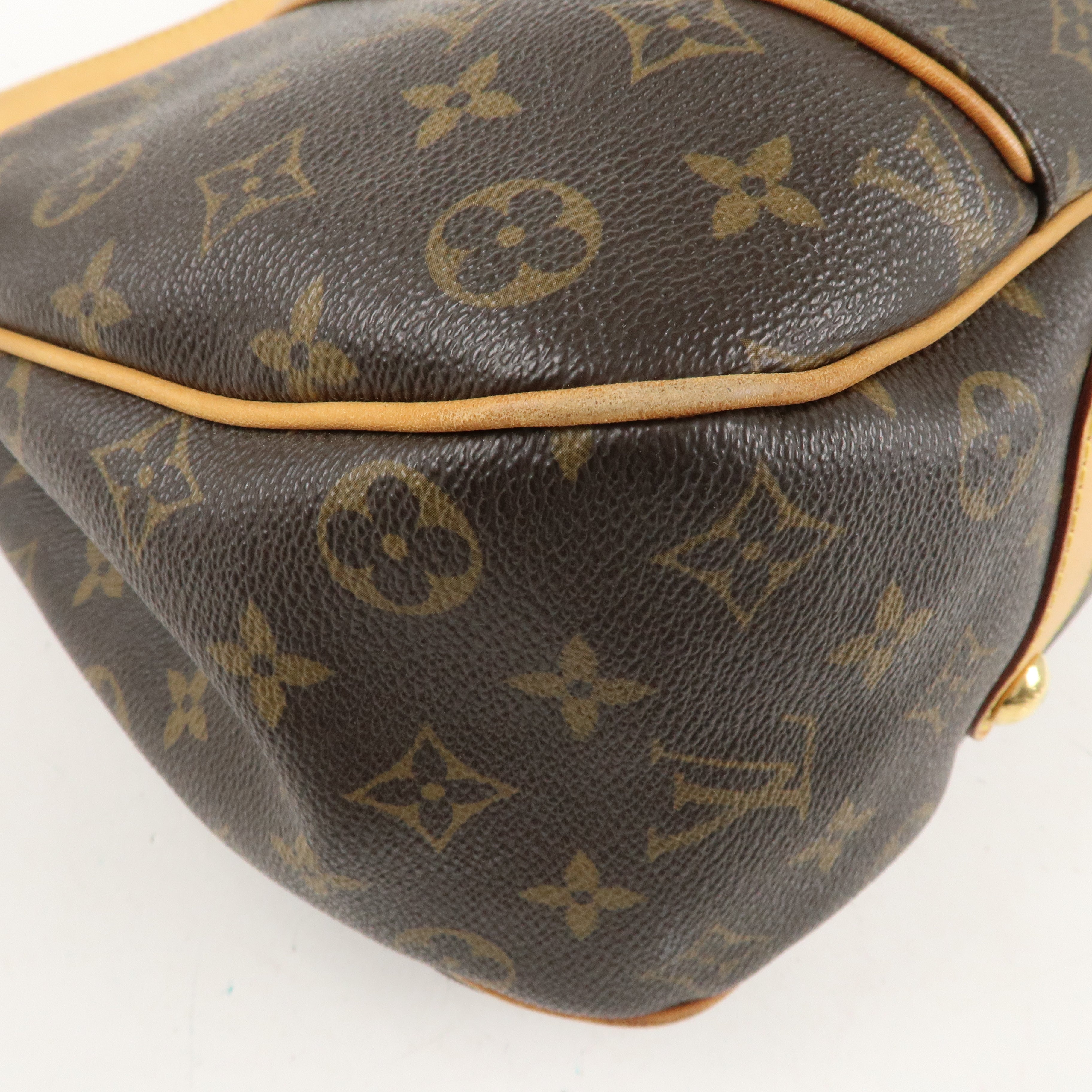 Louis Vuitton Monogram Galliera PM Shoulder Bag M56382