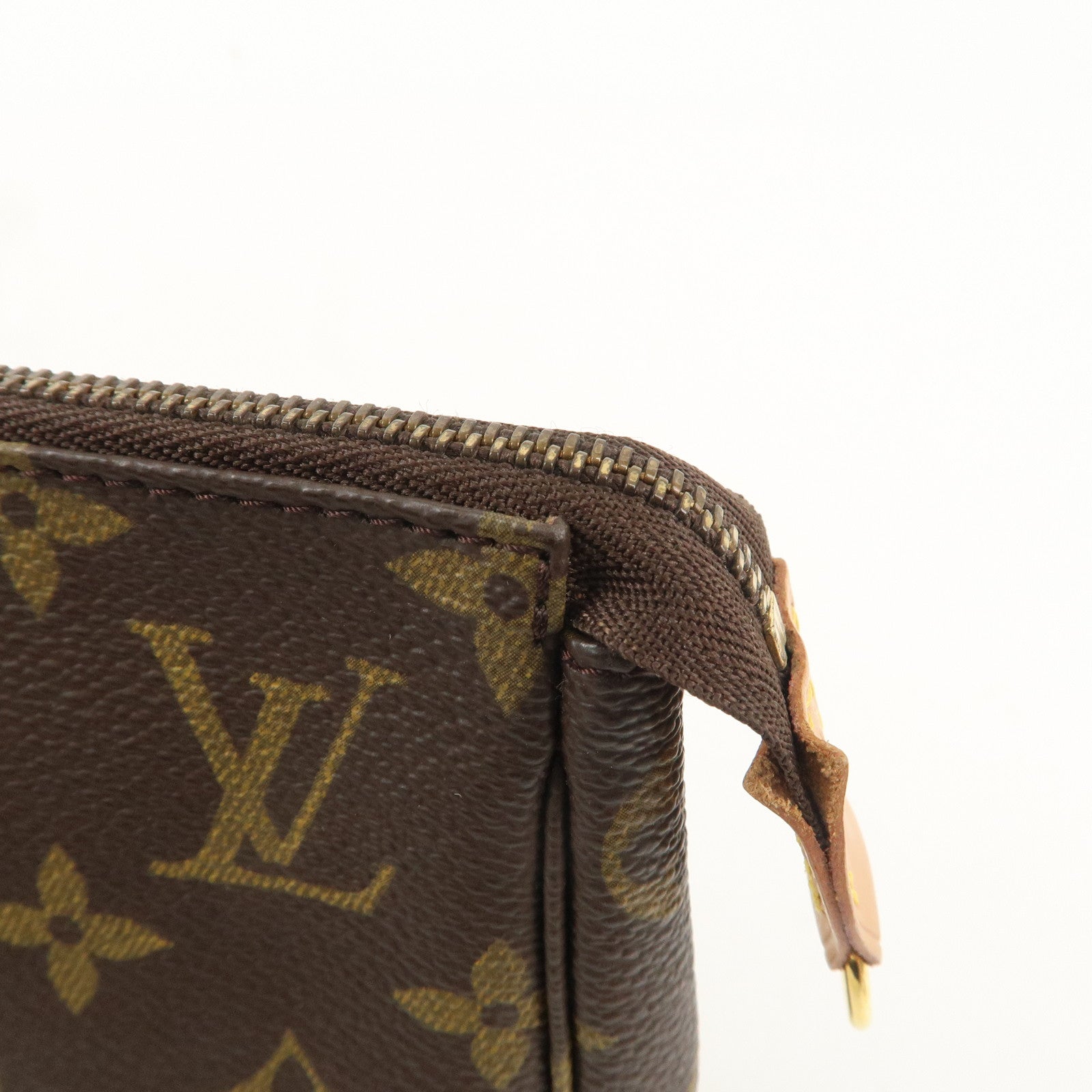 Louis Vuitton Monogram Pochette Accessoir Hand Bag Brown M51980