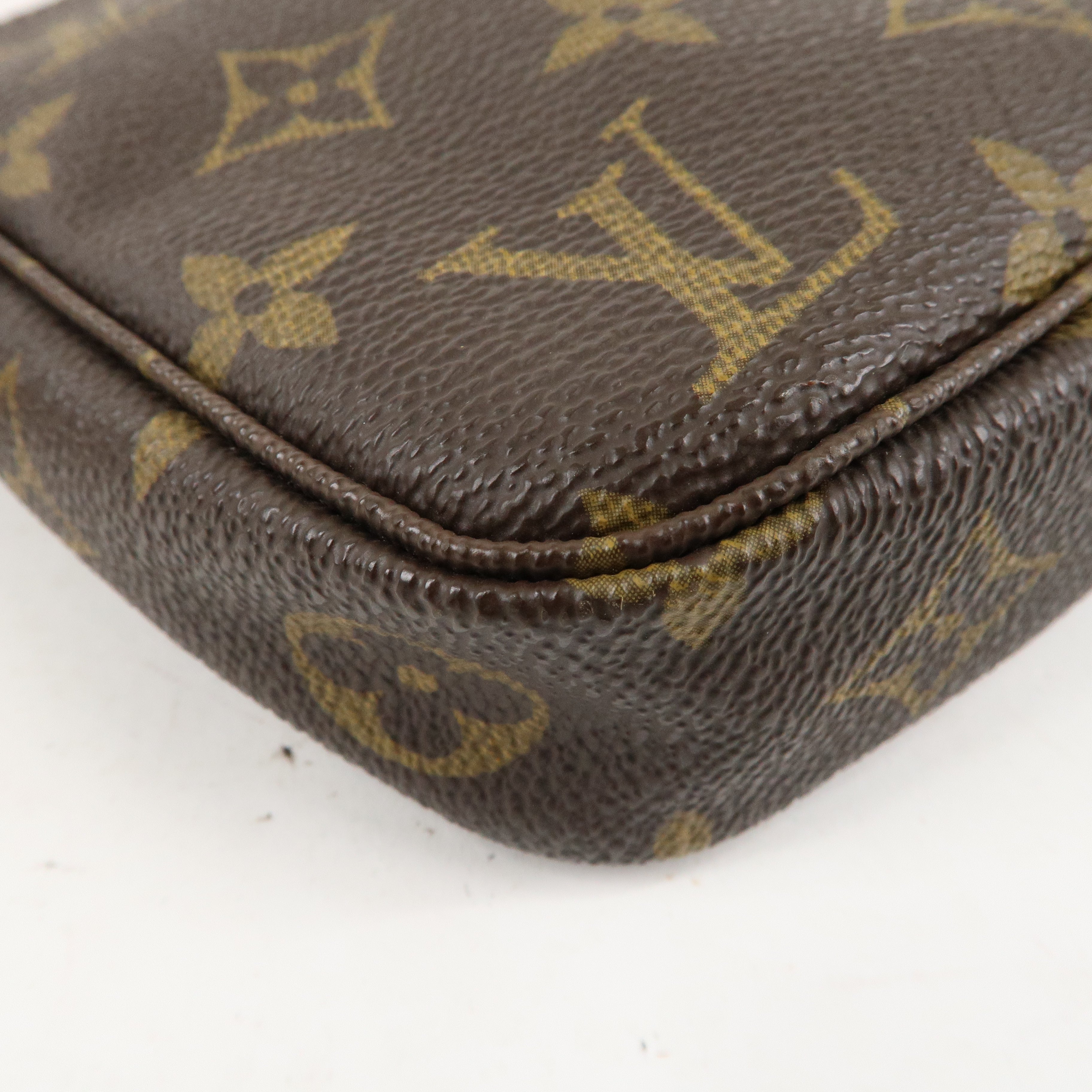 Louis Vuitton Monogram Pochette Accessoires Pouch M51980