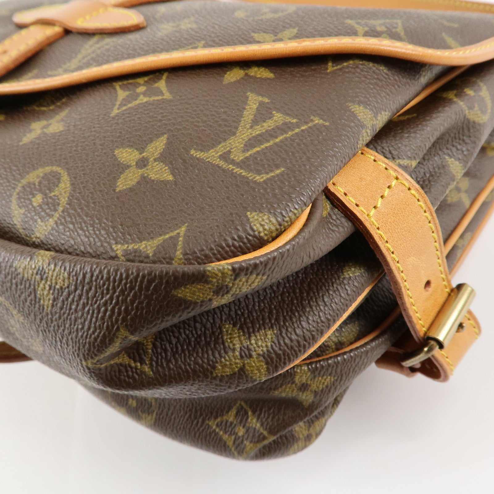 Louis Vuitton Monogram Saumur 30 Crossbody Bag Brown M42256 Used