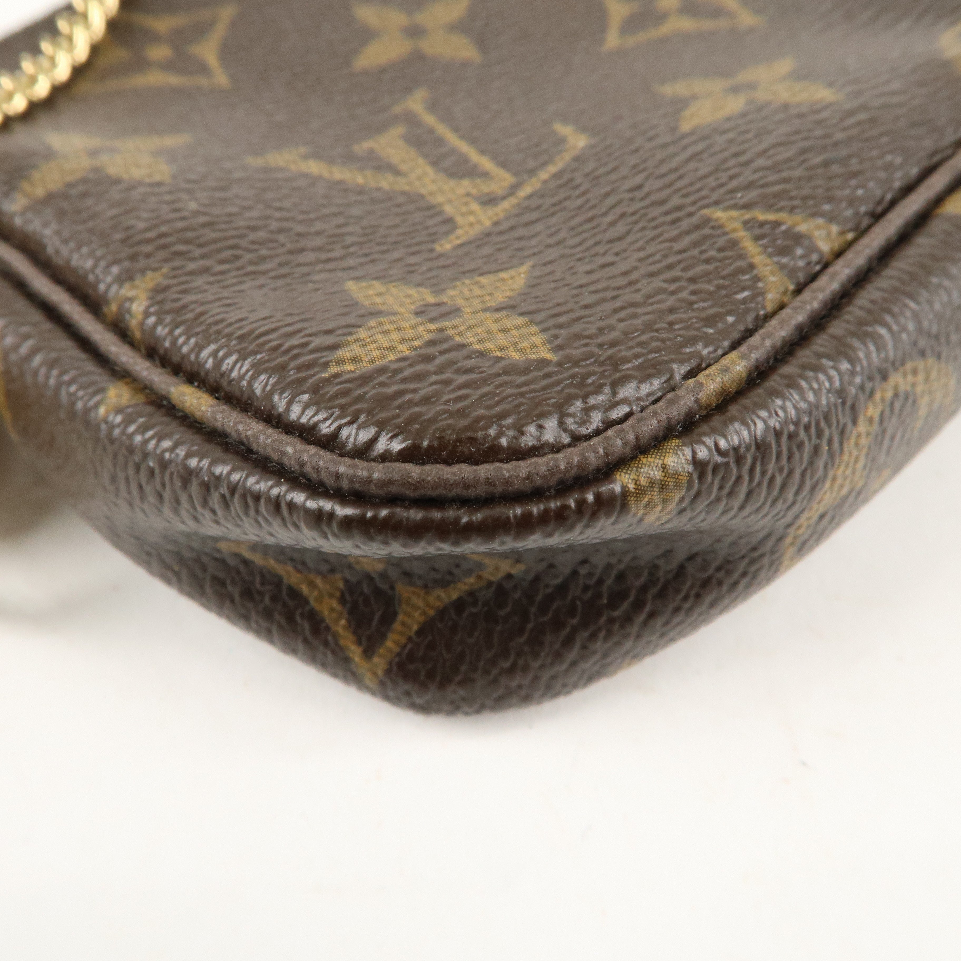 Louis Vuitton Monogram T&B Mini Pochette Accessoires Pouch M60153