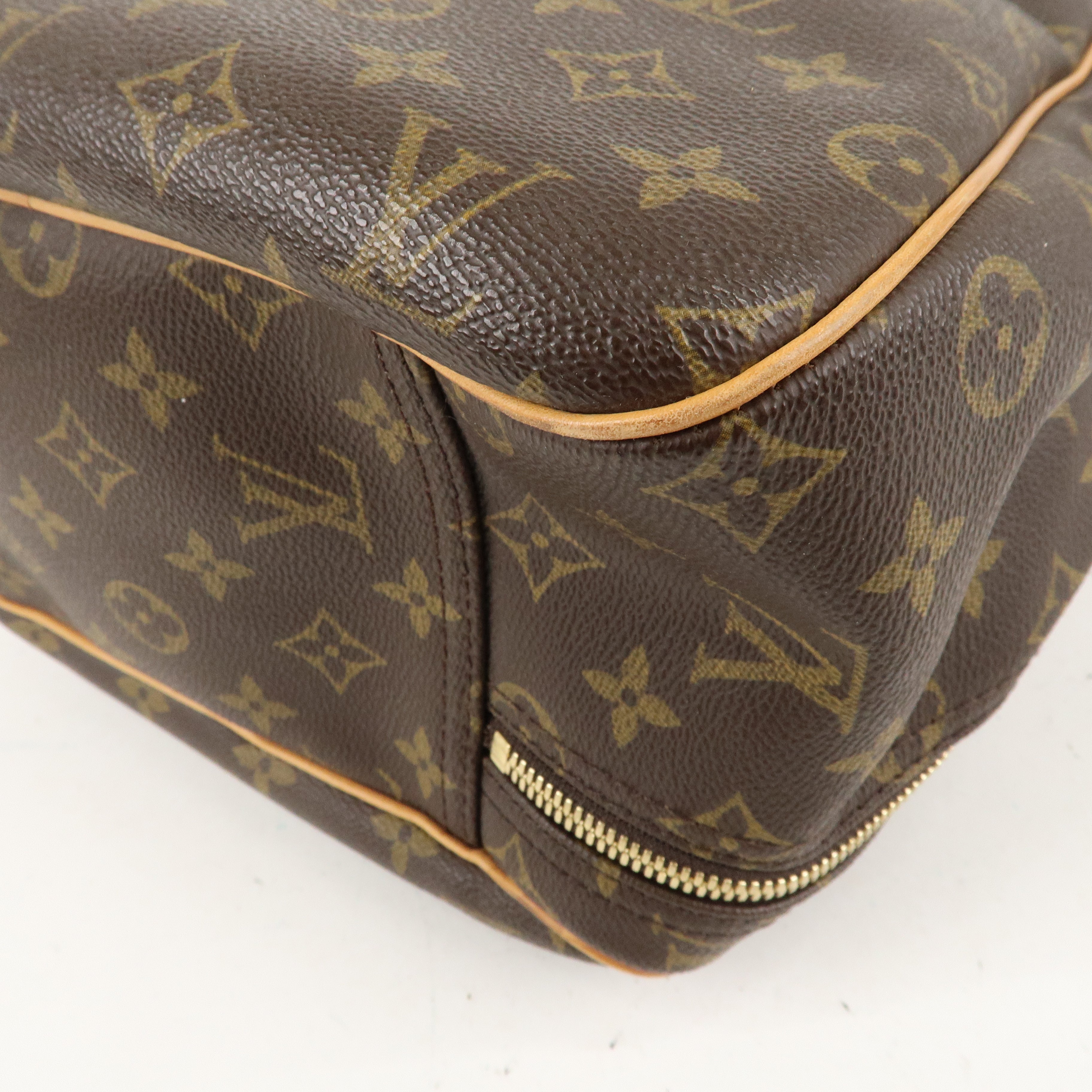 Louis Vuitton Monogram Excursion Shoes Case Hand Bag M41450