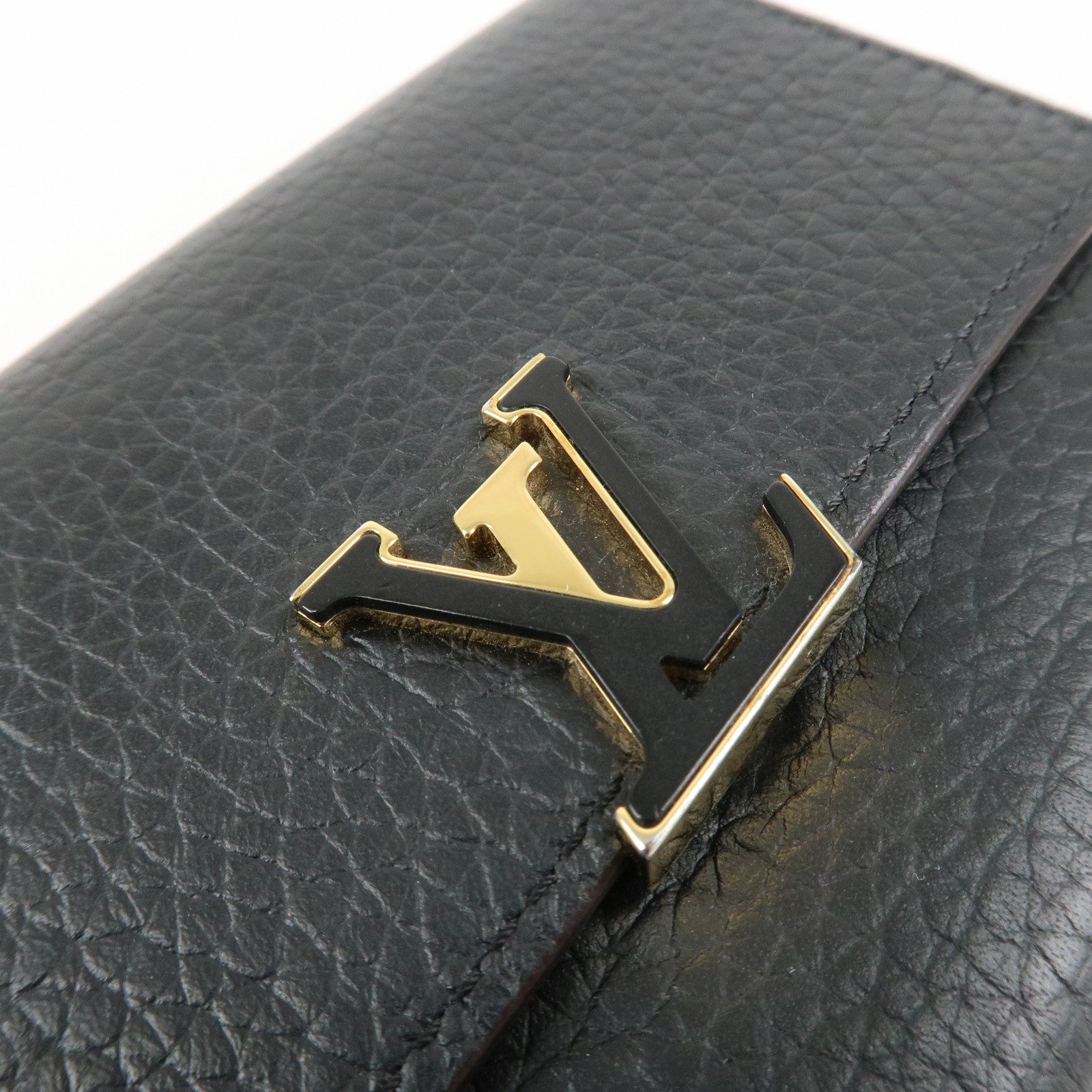 Louis Vuitton Portefeuille Capucines Compact Wallet M62157 Used