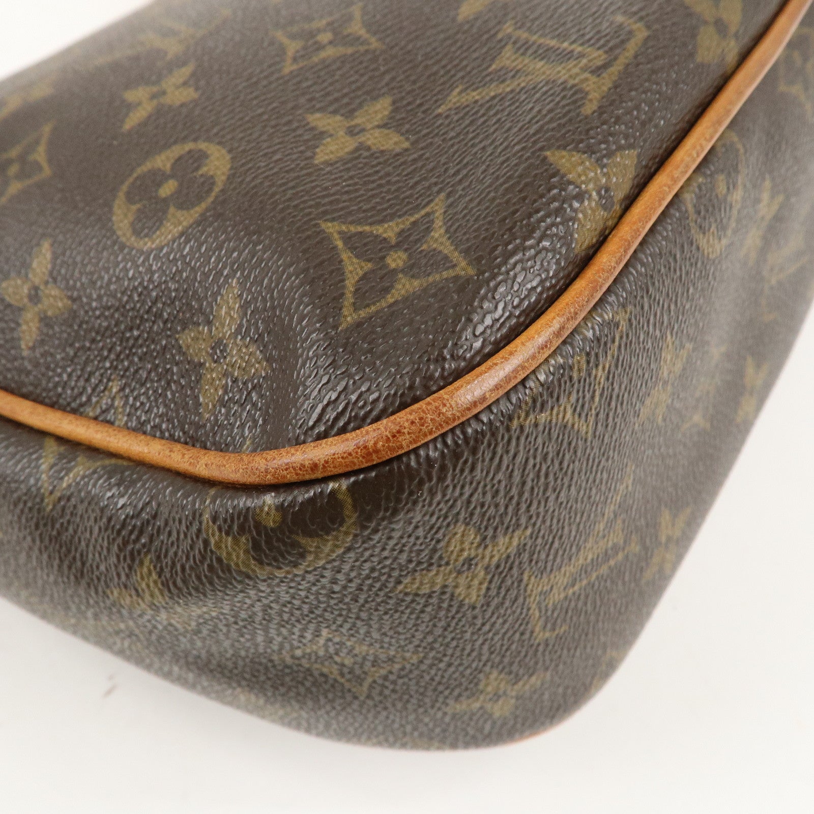 Louis Vuitton Monogram Hudson GM Shoulder Bag M40045