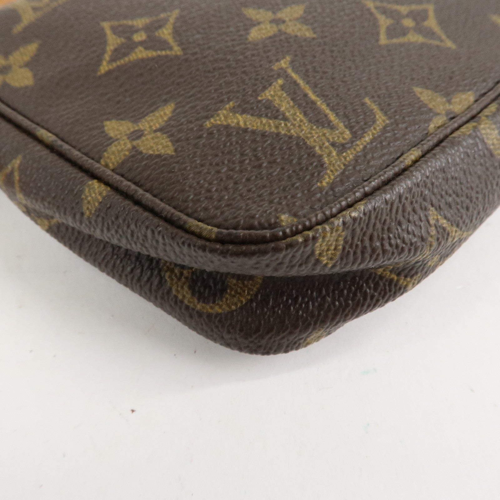 Louis Vuitton Monogram Pochette Accessoires Pouch M51980 Used