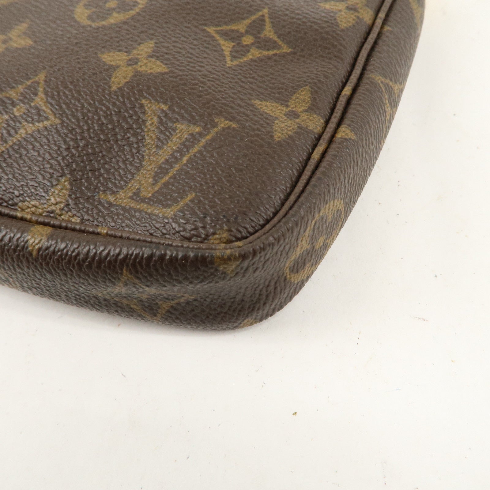 Louis Vuitton Monogram Pochette Accessoir Hand Bag Brown M51980