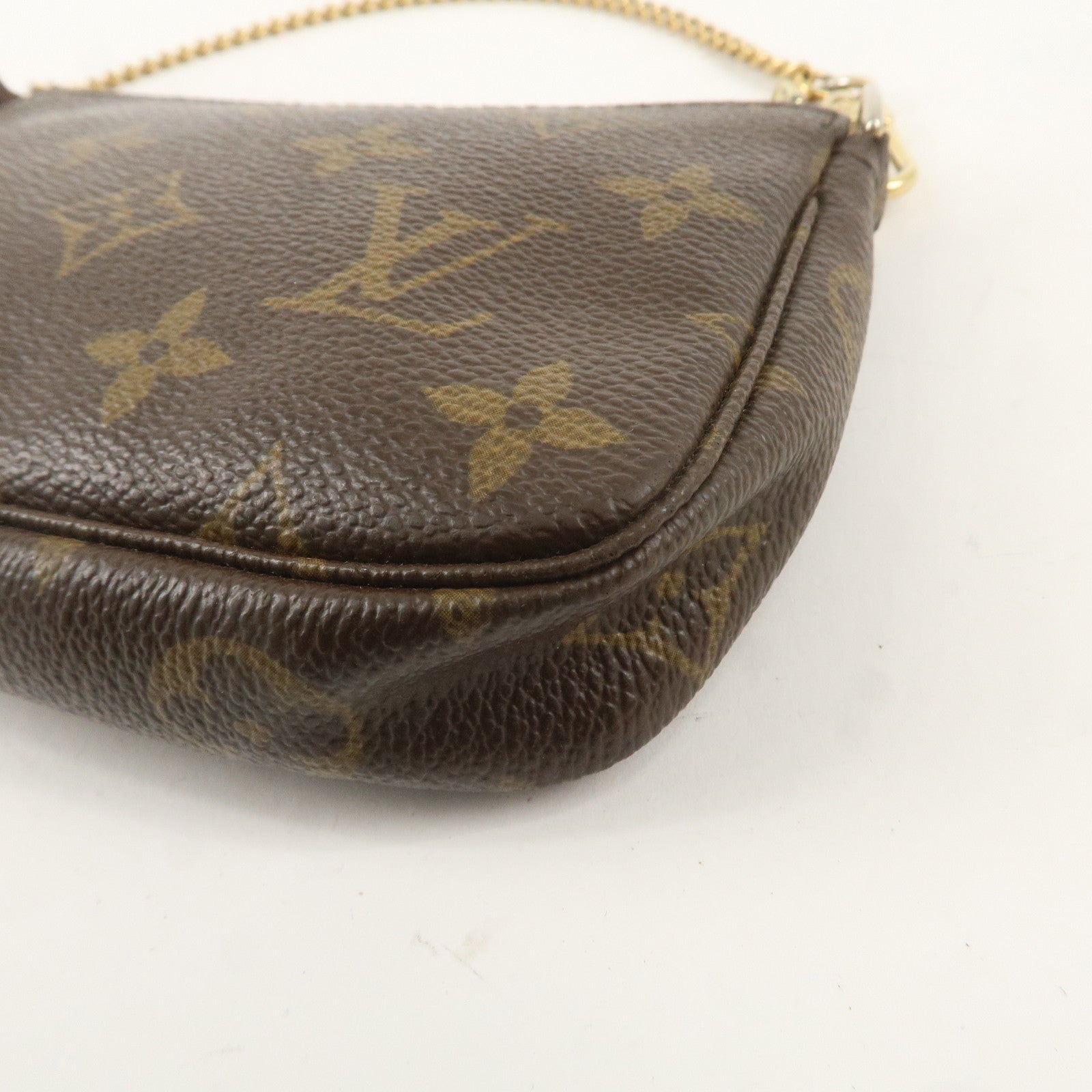 Louis Vuitton Monogram Mini Pochette Accessoires Pouch M58009