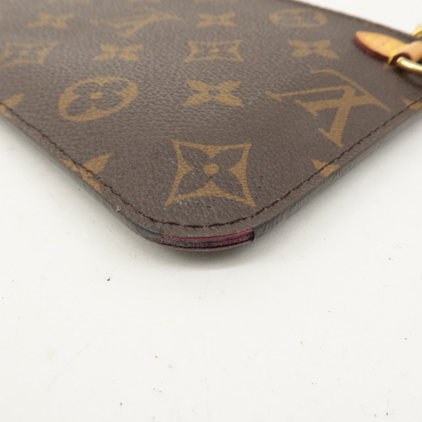 Louis Vuitton Monogram Neverfull PM Pouch Pivoine