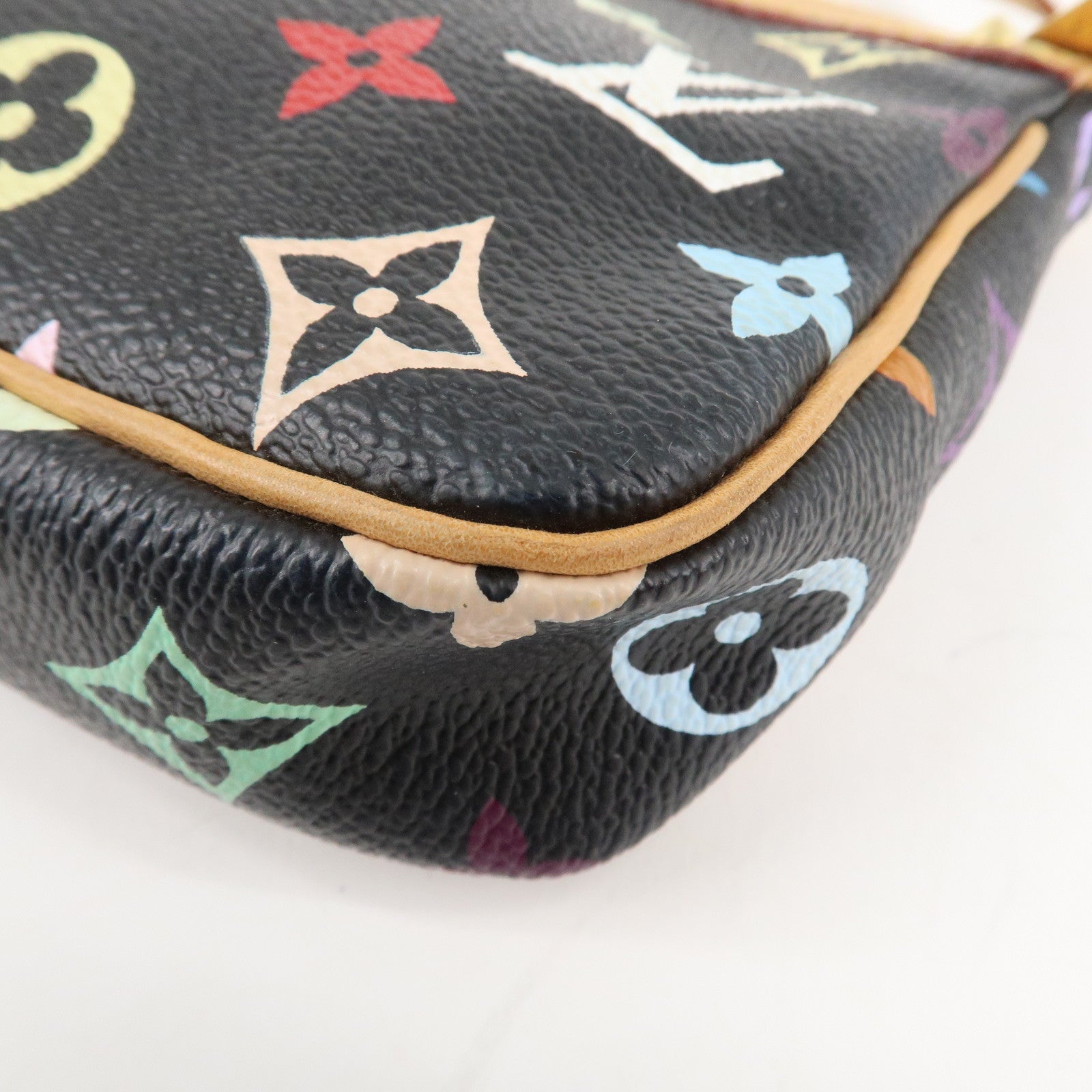 Louis Vuitton Monogram Multicolor Pochette Accessoires Noir M92648 Used