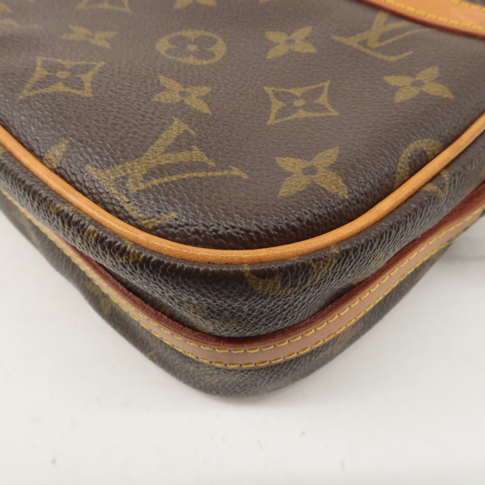 Louis Vuitton Monogram Senlis Shoulder Bag Crossbody Bag M51222