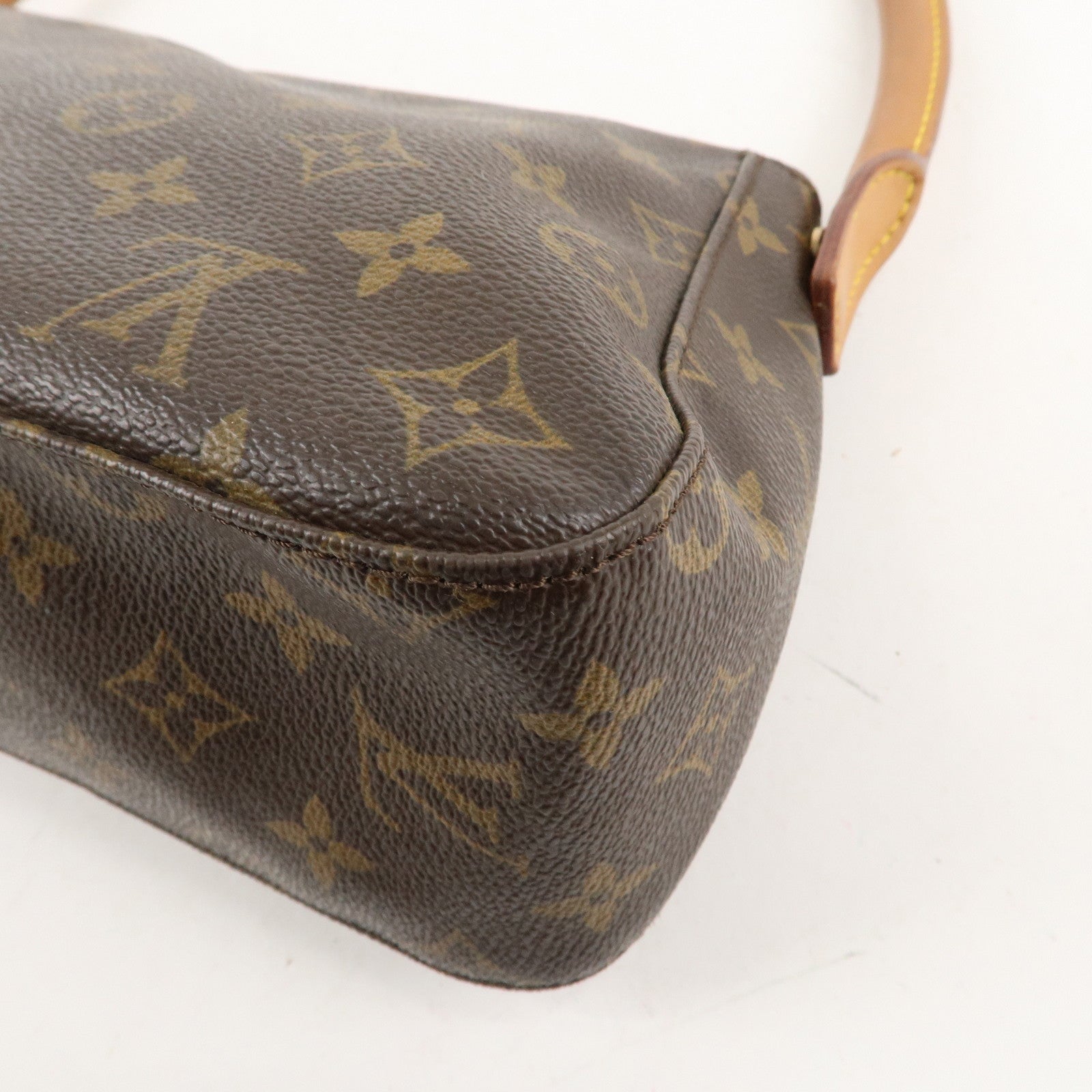 Louis Vuitton Monogram Mini Looping Shoulder Bag Hand Bag M51147