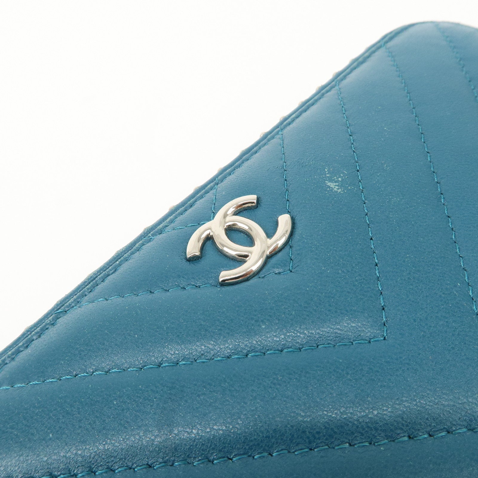 CHANEL V Stich Lamb Skin Coco Mark Studs Long Wallet Blue A50097 Used